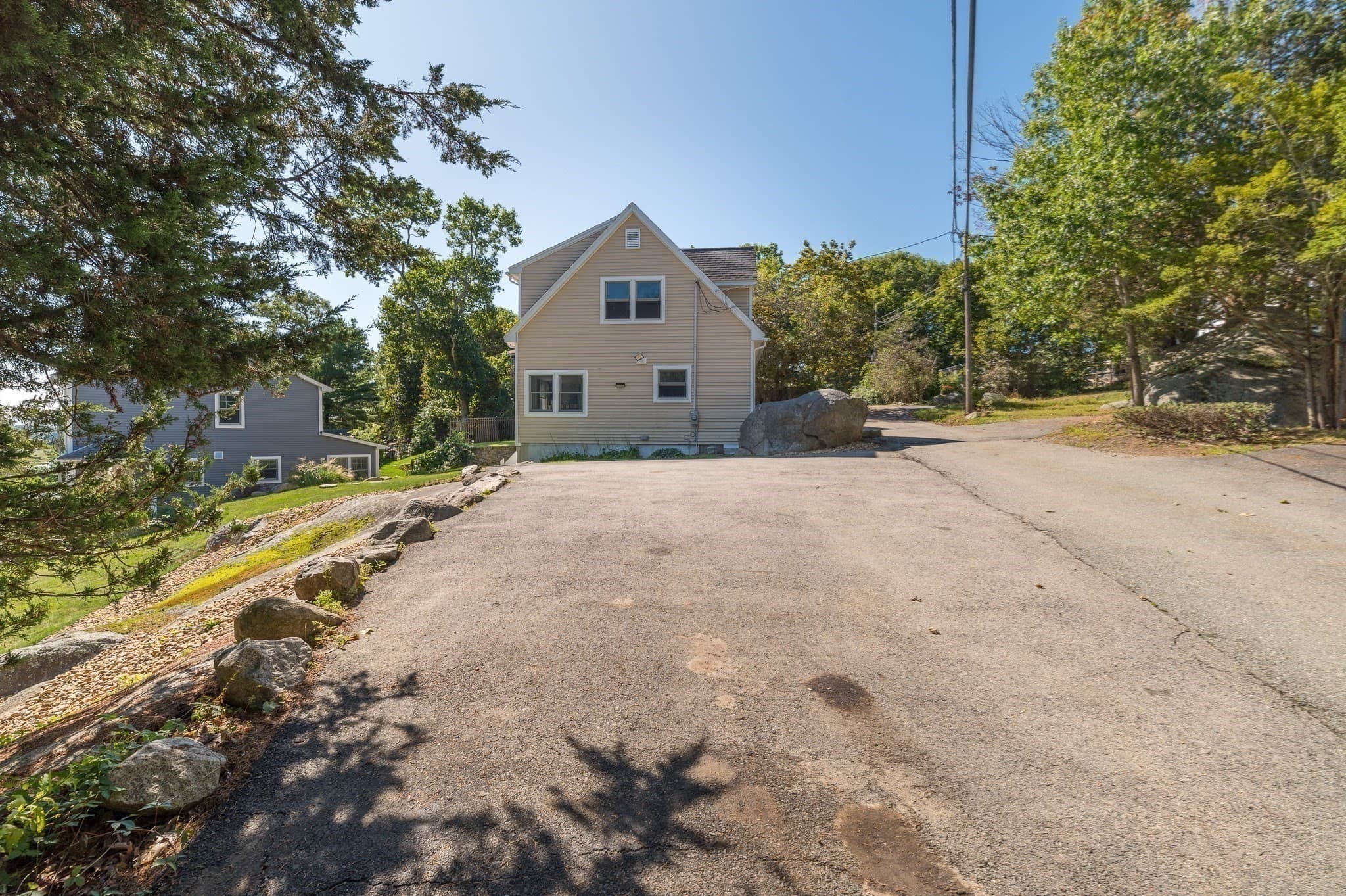 Single Family Residence at 2 Hunter Road, Gloucester MA 01930, Gloucester, photo 24 of 25