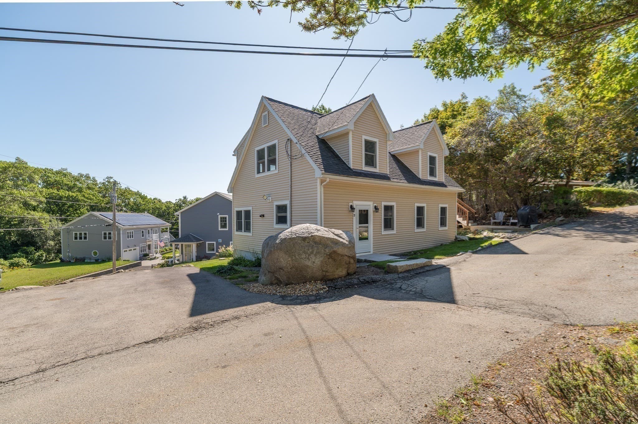 Single Family Residence at 2 Hunter Road, Gloucester MA 01930, Gloucester, photo 4 of 25