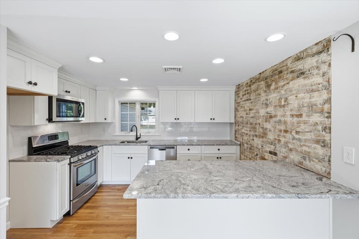 Single Family Residence at 11 Kit Carson Way, Yarmouth MA 02675, Yarmouth, photo 7 of 34