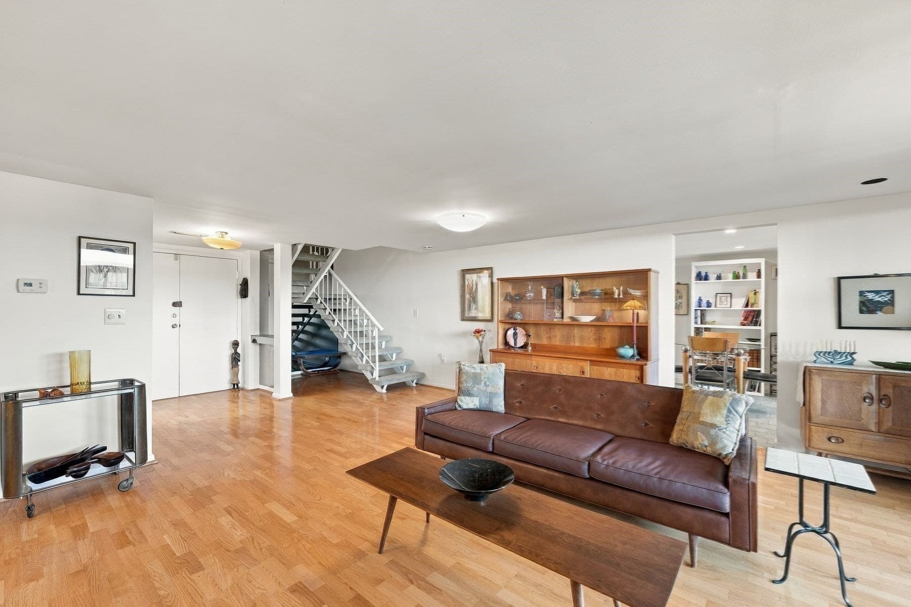 Condominium at 406 Paradise Road # 3H, Swampscott MA 01907, Swampscott, photo 7 of 42