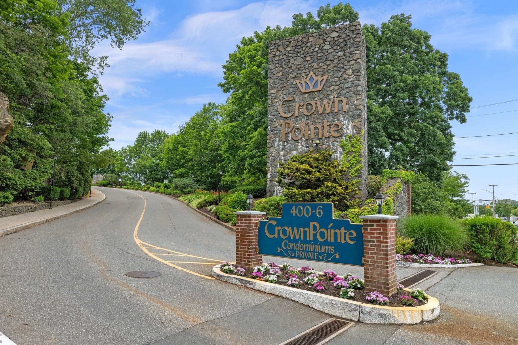 406 Paradise Road # 3H, Swampscott MA 01907
