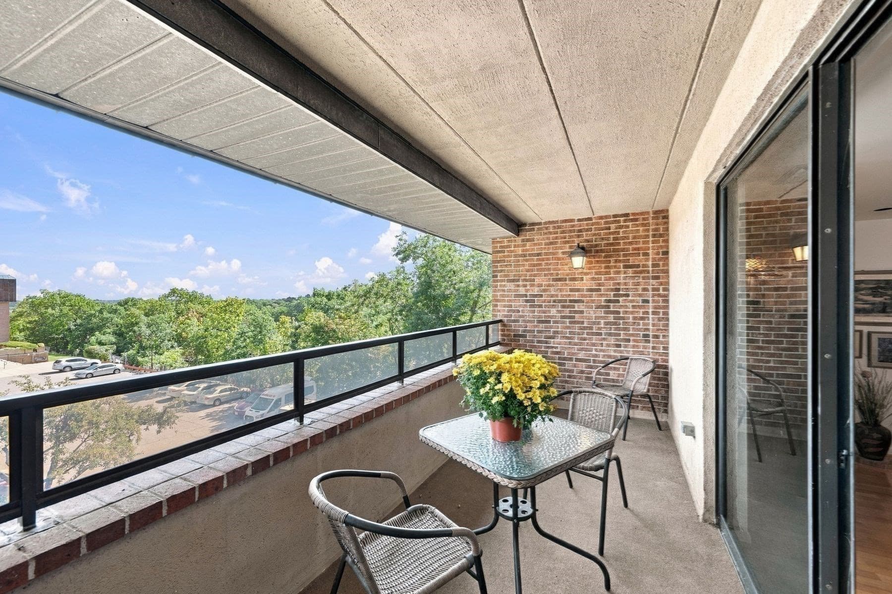 Condominium at 406 Paradise Road # 3H, Swampscott MA 01907, Swampscott, photo 11 of 42