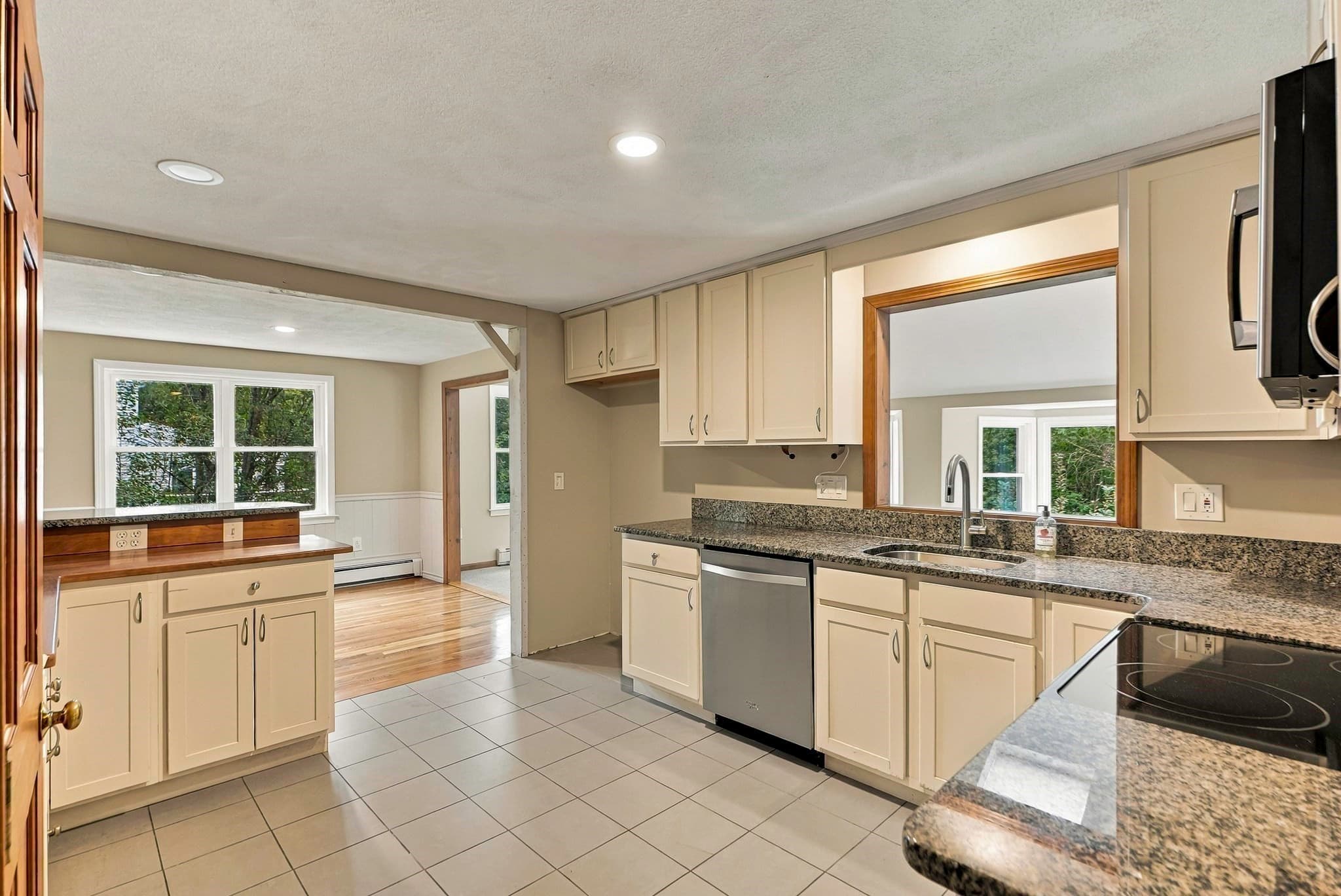 Single Family Residence at 3 Eben Street, Milford MA 01757, Milford, photo 8 of 40