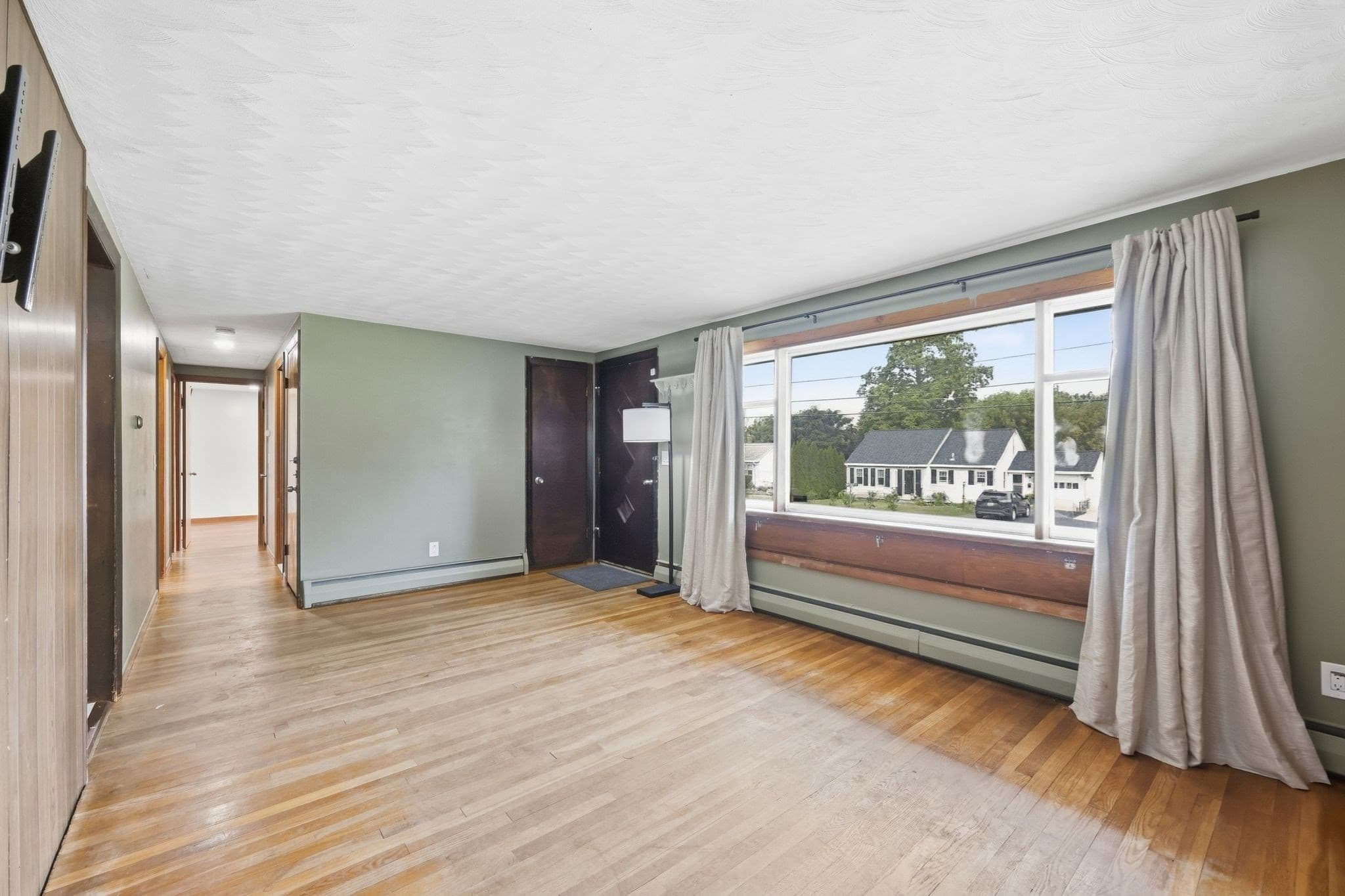 Single Family Residence at 59 Washington Ave, South Hadley MA 01075, South Hadley, photo 6 of 42