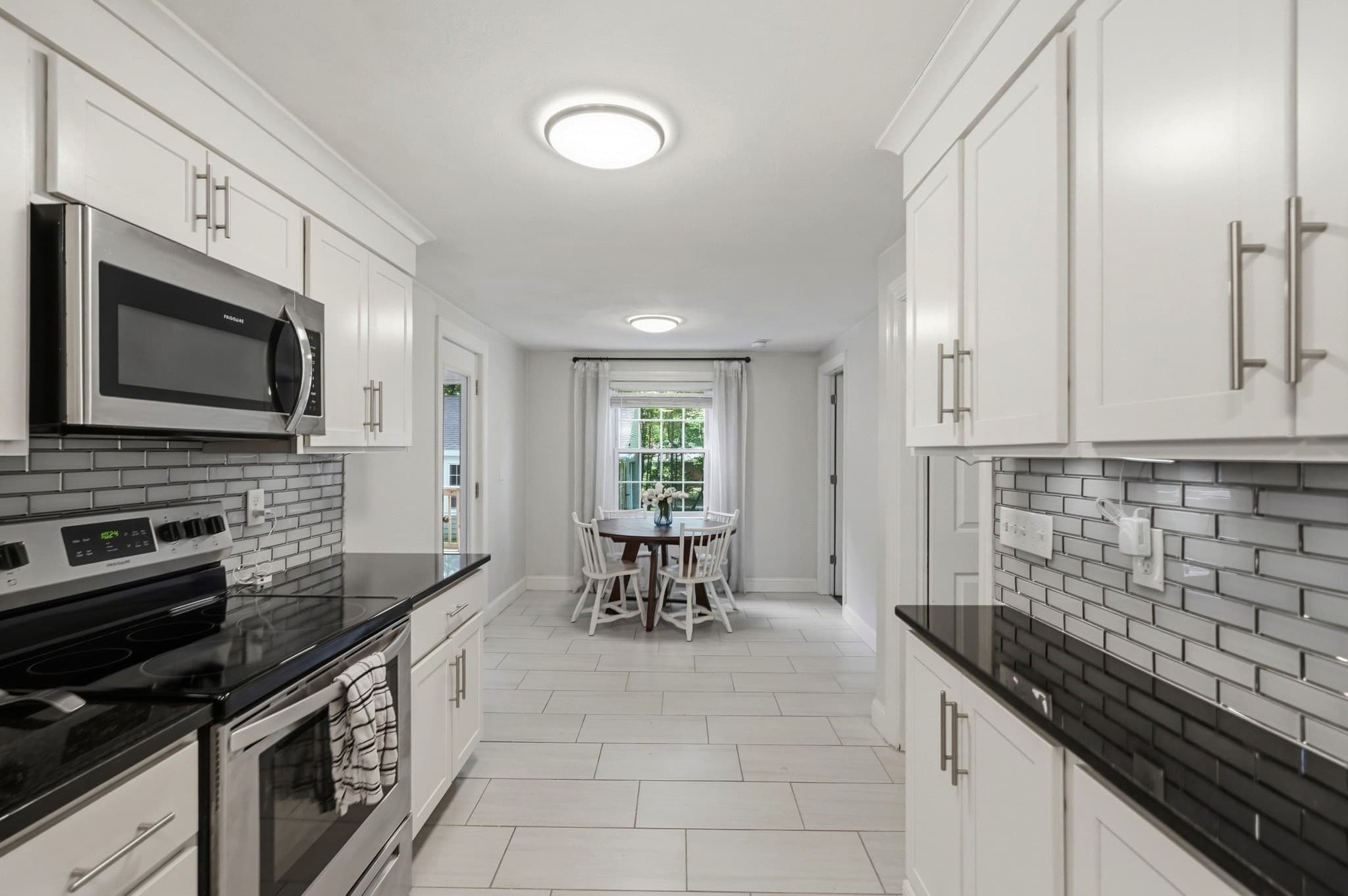 Single Family Residence at 547 Tremont St, Rehoboth MA 02769, Rehoboth, photo 12 of 42
