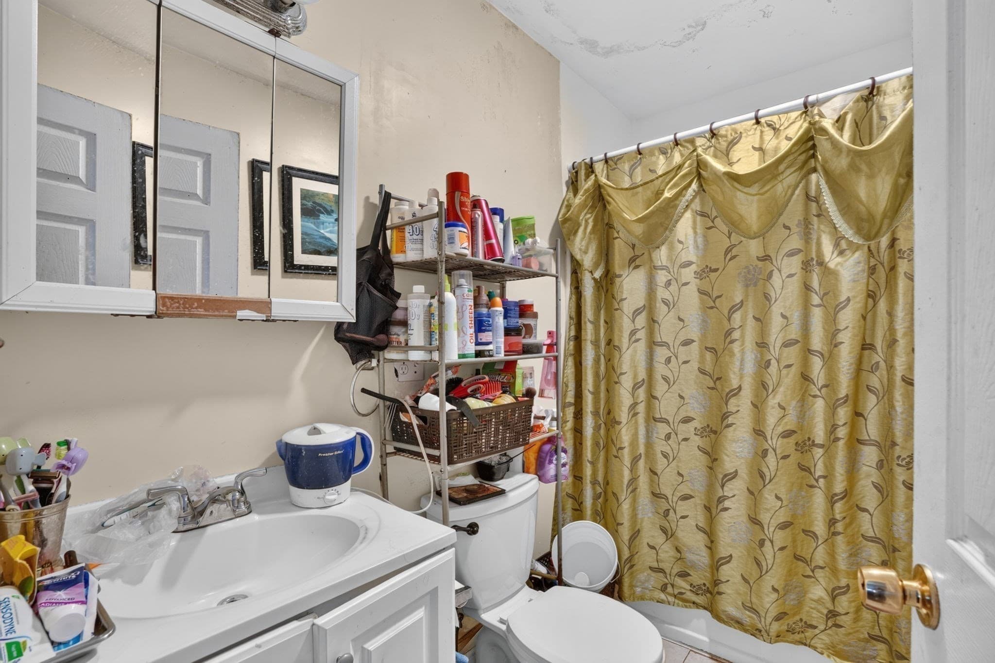 3 Family at 33 Park St, Brockton MA 02301, Brockton, photo 19 of 25