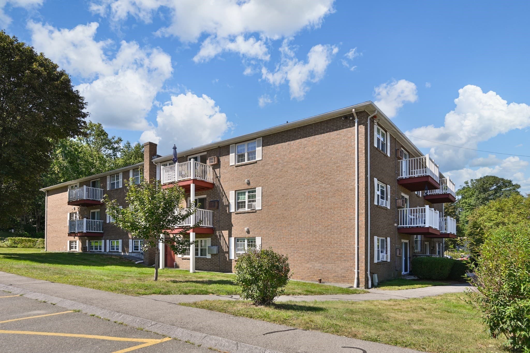 Condominium at 1 Brown Ave # 77, Amesbury MA 01913, Amesbury, photo 2 of 25