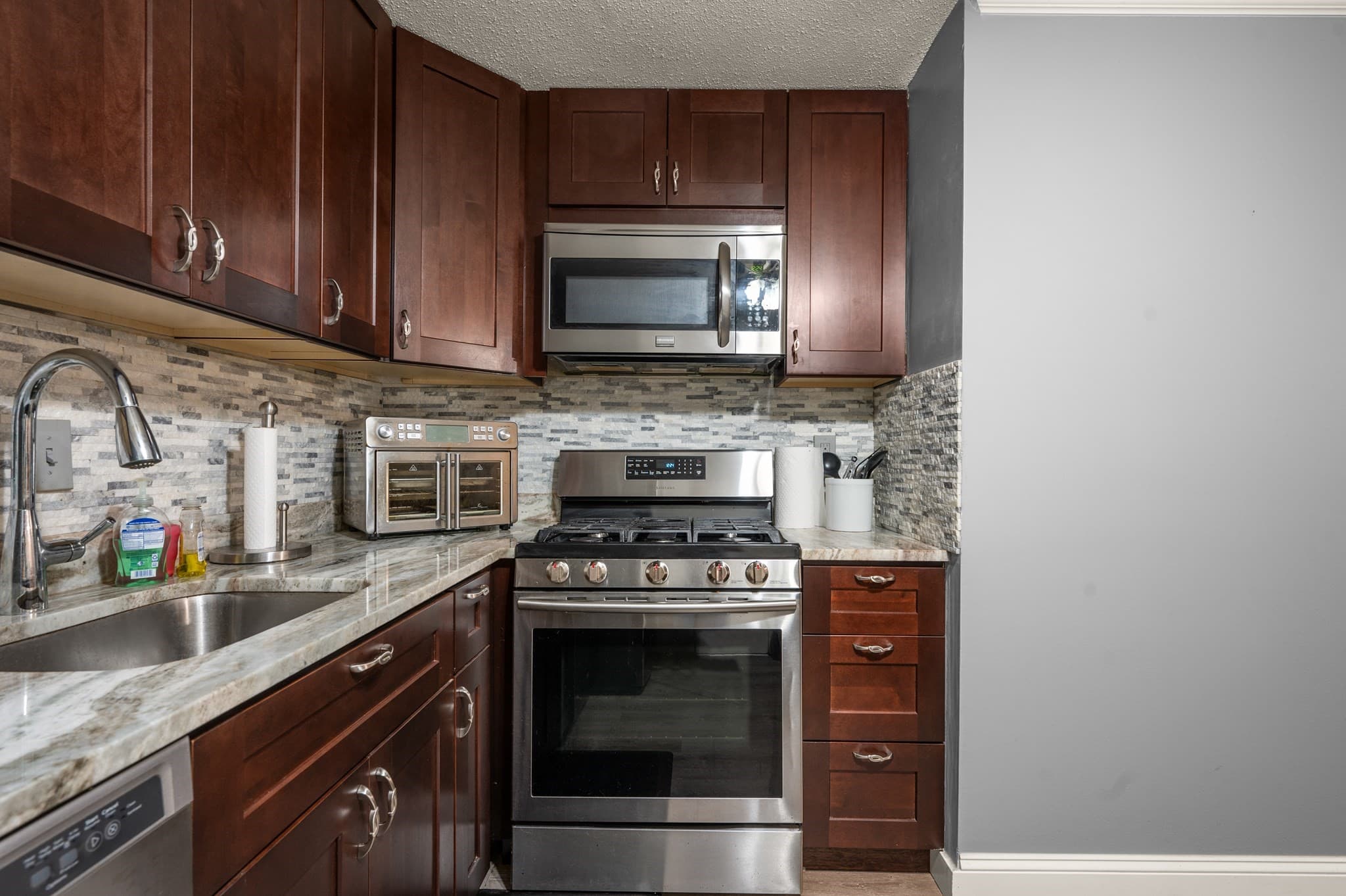 Condominium at 1 Brown Ave # 77, Amesbury MA 01913, Amesbury, photo 9 of 25