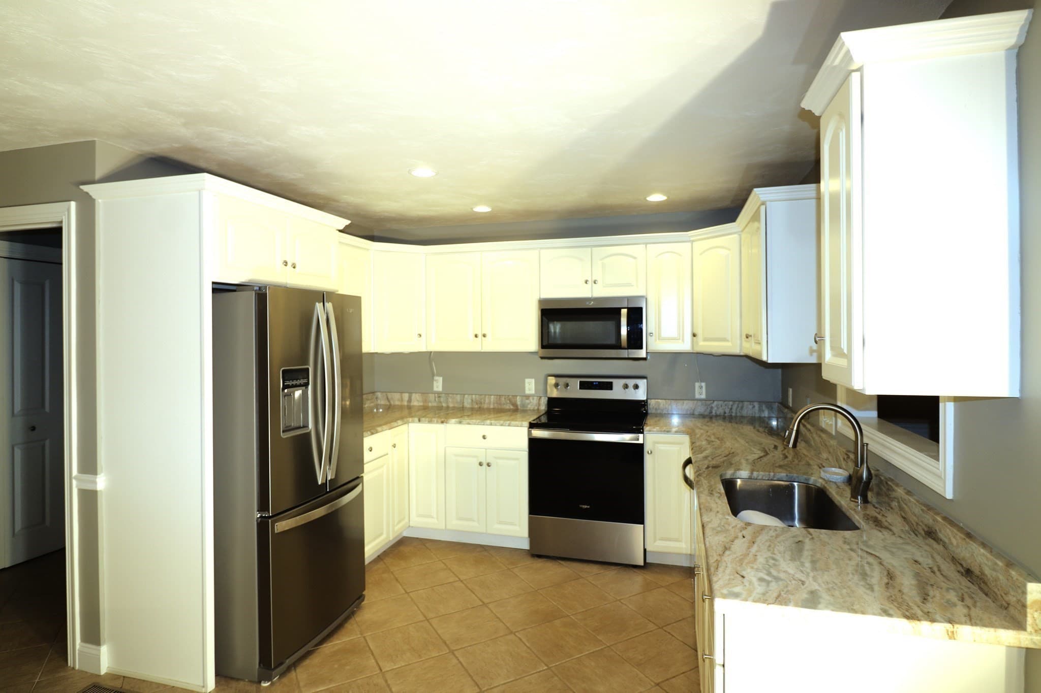 Condominium at 22 Horne Way # 22, Millbury MA 01527, Millbury, photo 4 of 27