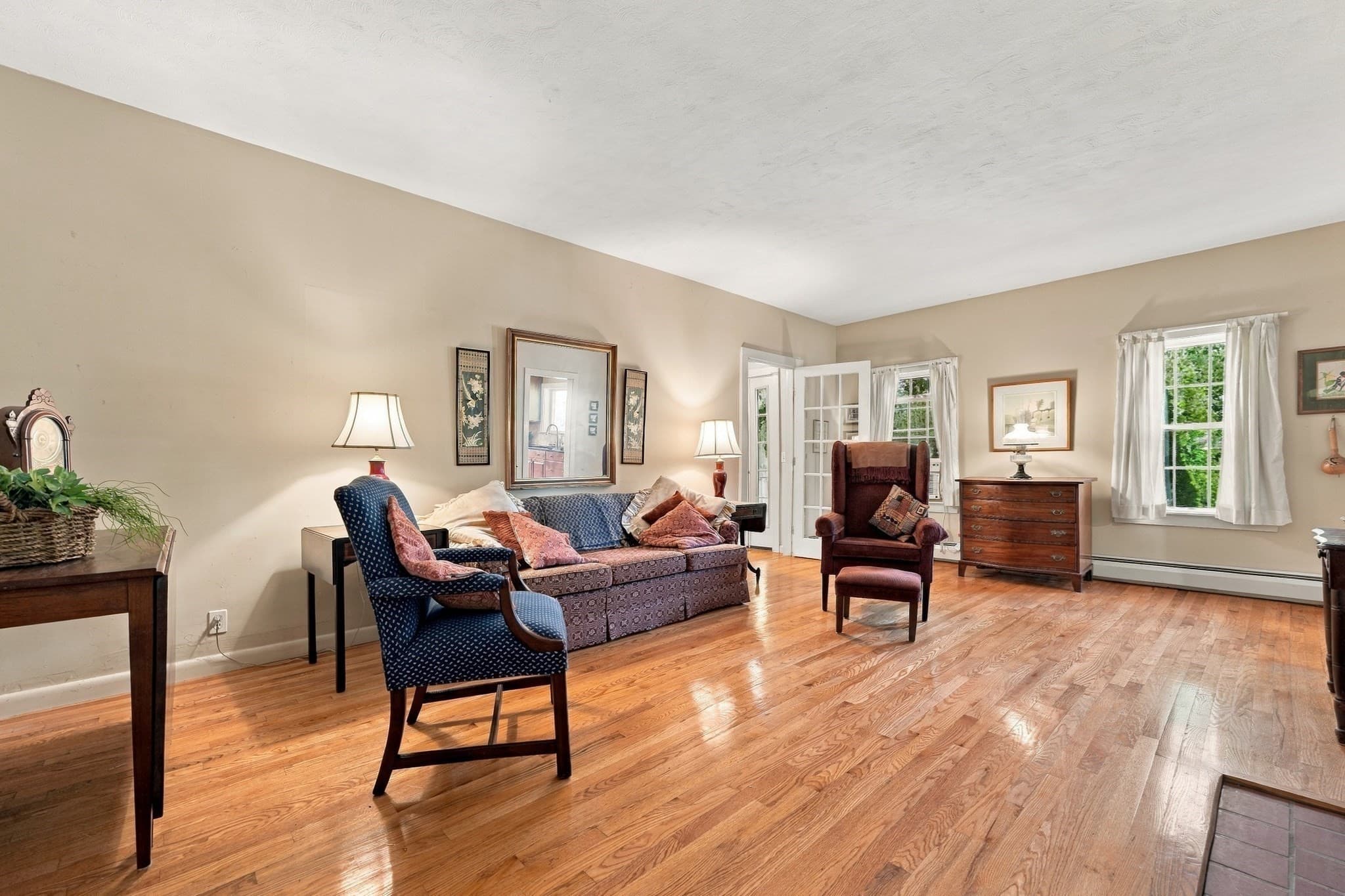 Single Family Residence at 185 Sutton Ave, Oxford MA 01540, Oxford, photo 14 of 37