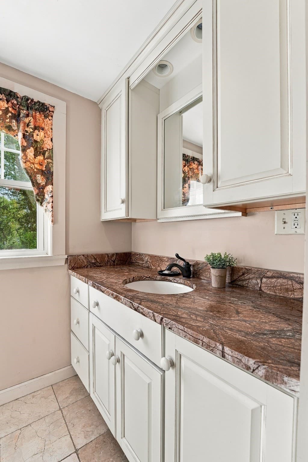 Single Family Residence at 185 Sutton Ave, Oxford MA 01540, Oxford, photo 19 of 37