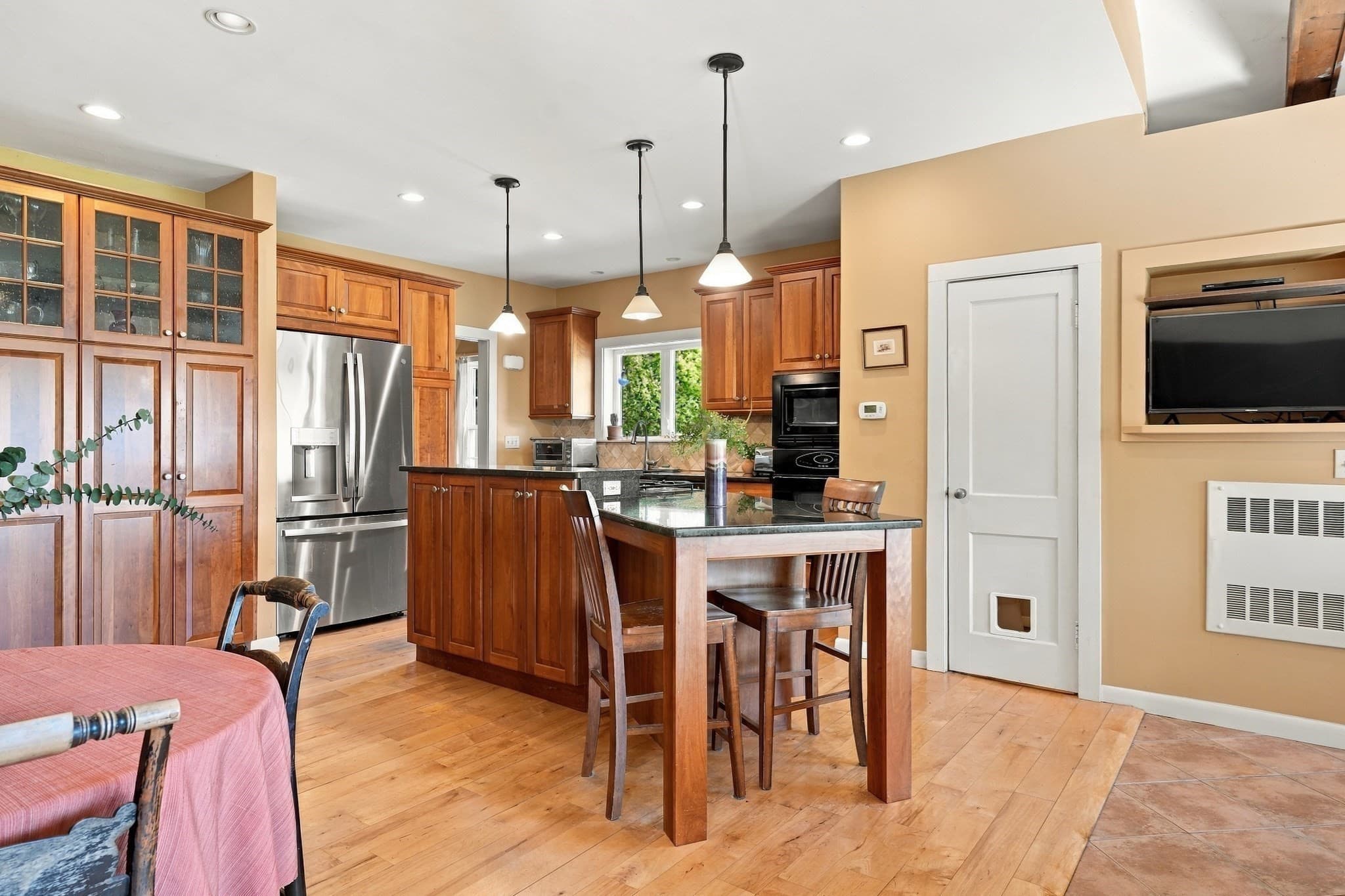 Single Family Residence at 185 Sutton Ave, Oxford MA 01540, Oxford, photo 8 of 37