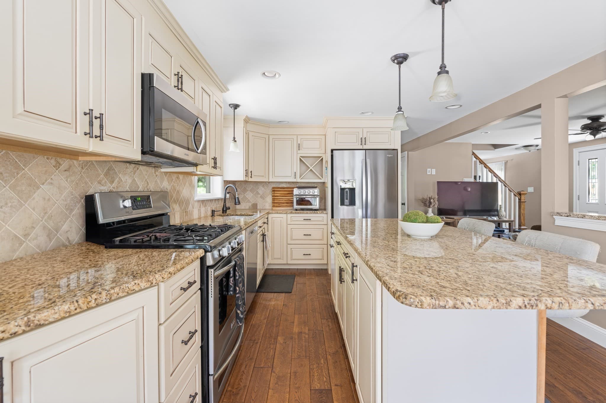 Single Family Residence at 11 Woodbury Rd, Billerica MA 01821, Billerica, photo 2 of 34