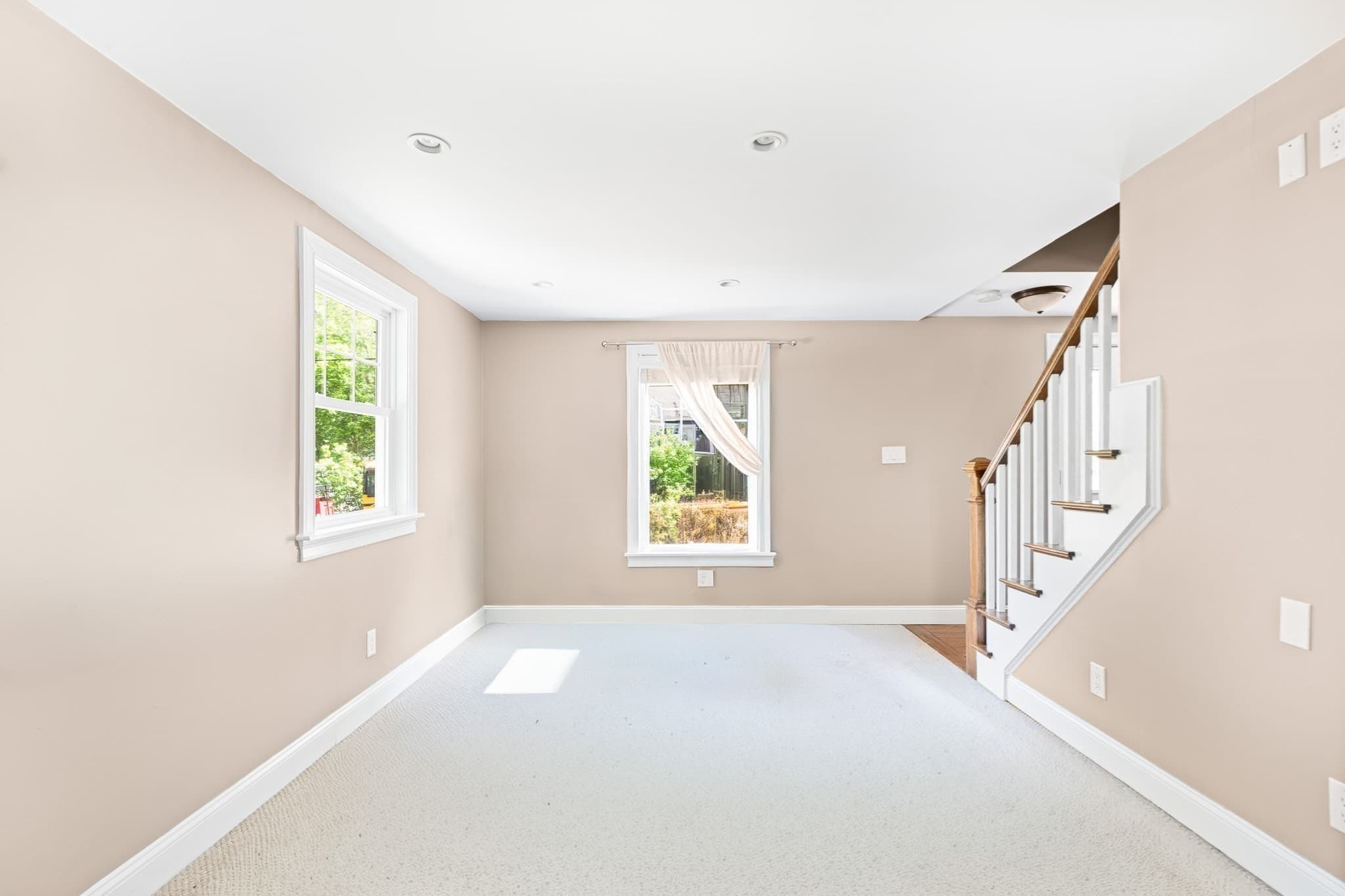Single Family Residence at 11 Woodbury Rd, Billerica MA 01821, Billerica, photo 12 of 34