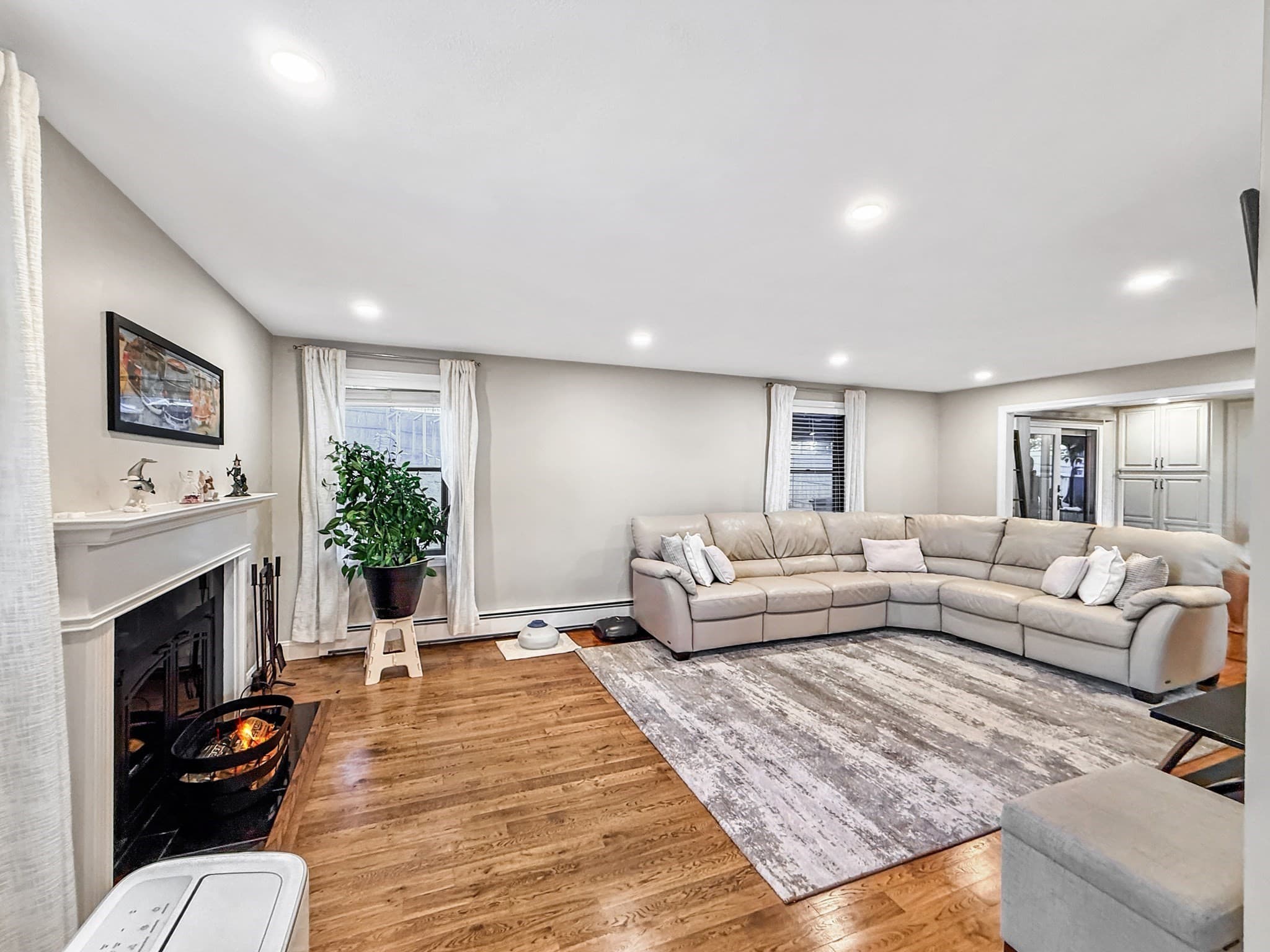 Single Family Residence at 59 Maplewood Rd, Lynn MA 01904, Lynn, photo 5 of 42