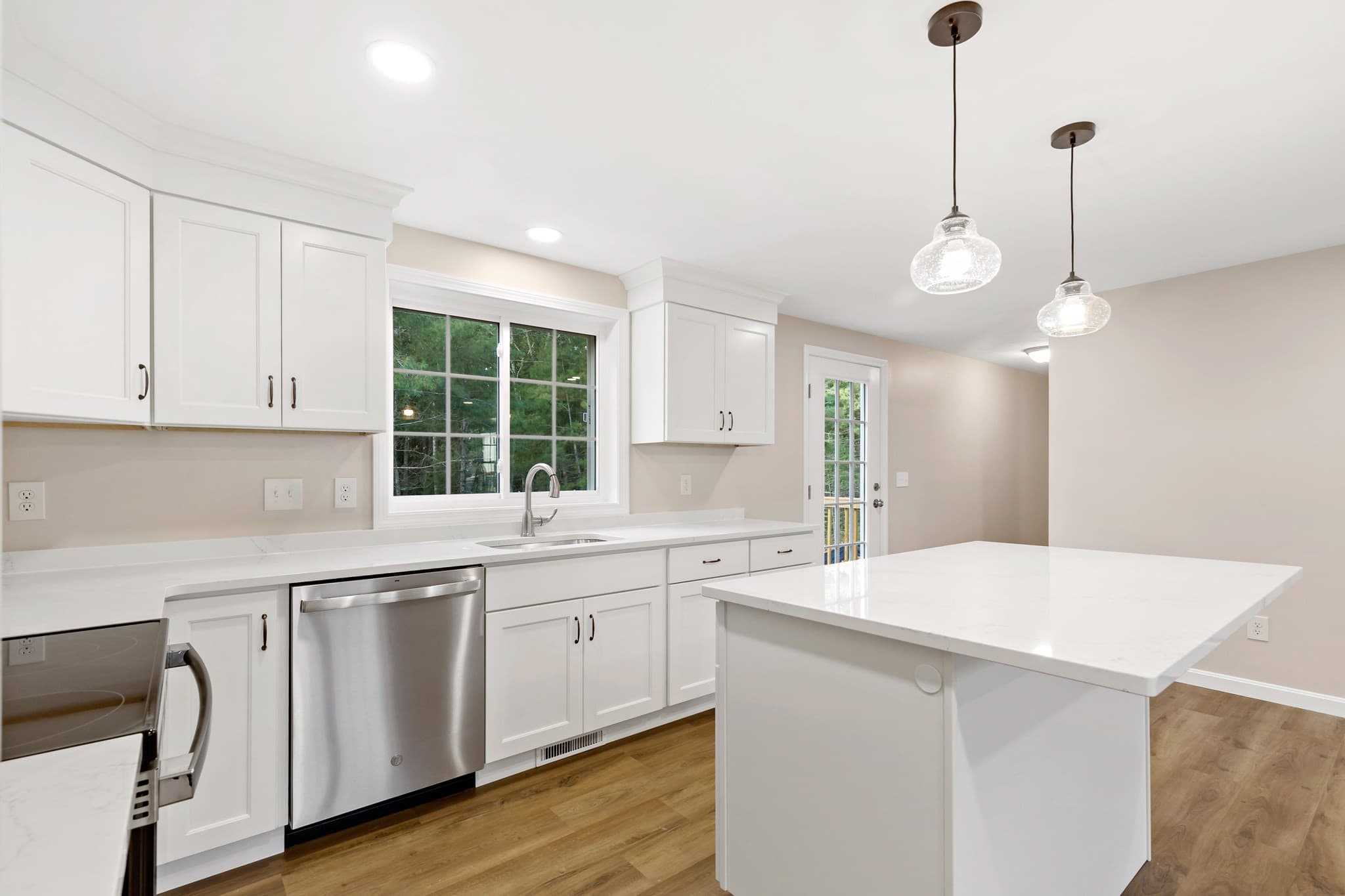 Single Family Residence at 4 Lady Bug Ln, Plymouth MA 02360, Plymouth, photo 13 of 29