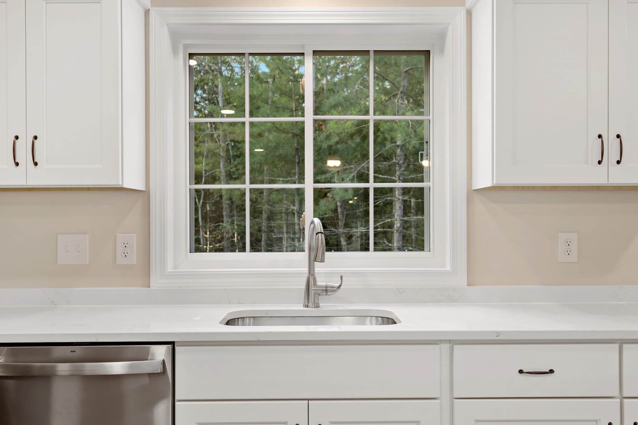 Single Family Residence at 4 Lady Bug Ln, Plymouth MA 02360, Plymouth, photo 15 of 29