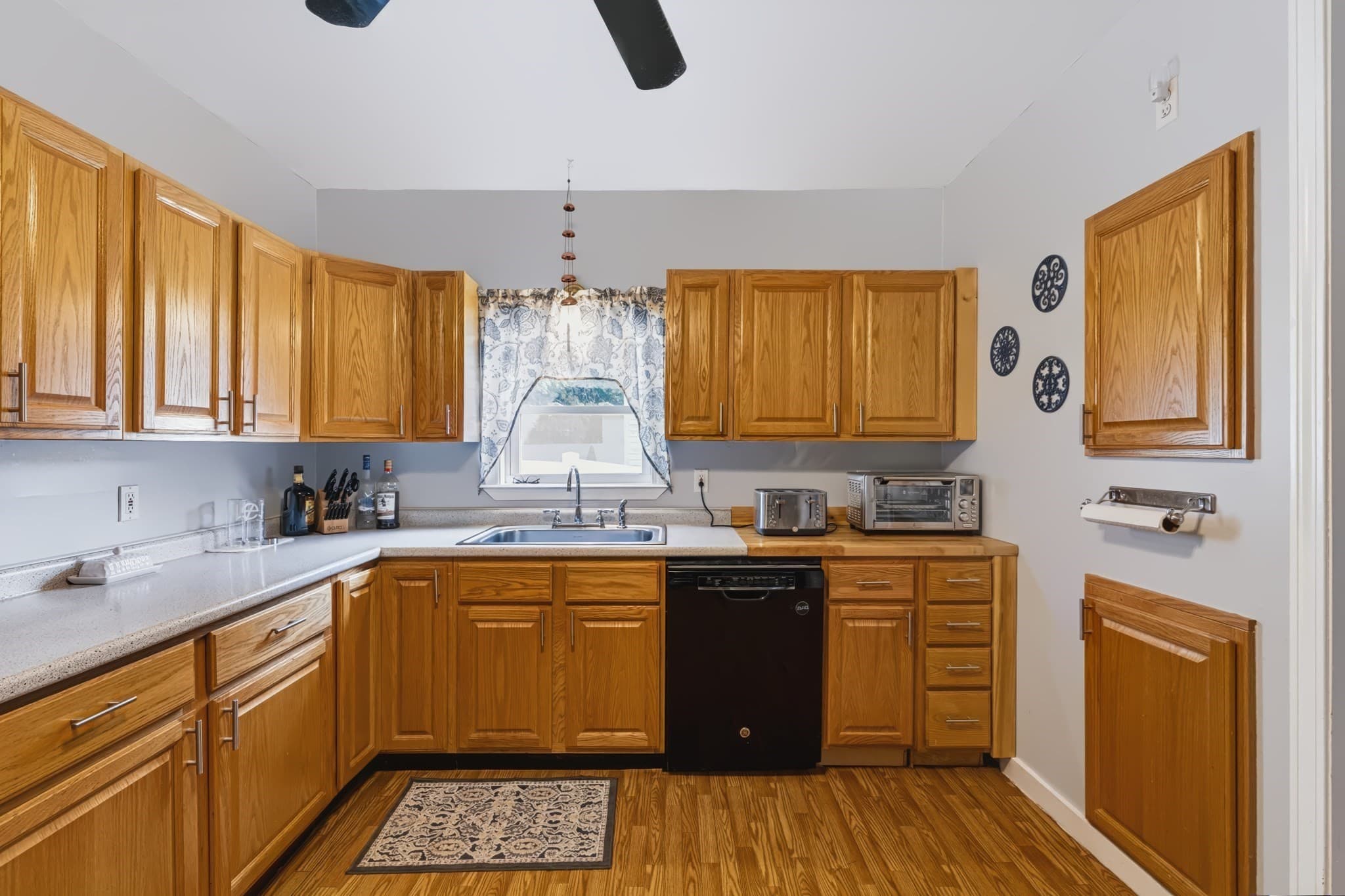 Single Family Residence at 71 Wilson St, Haverhill MA 01832, Haverhill, photo 16 of 32