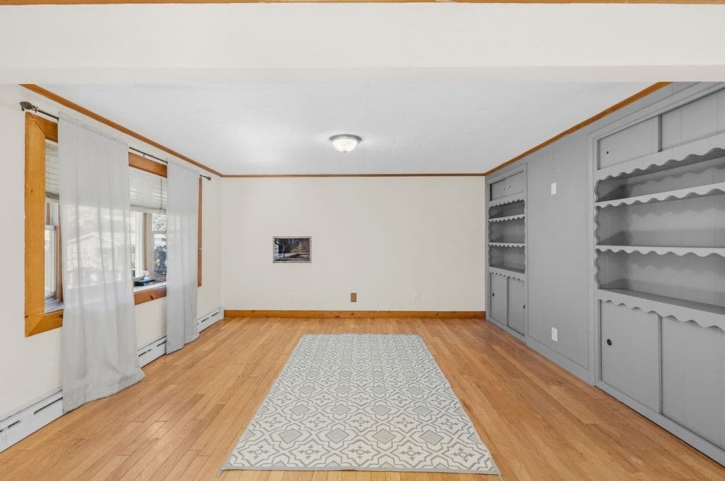Single Family Residence at 950 Glen St, New Bedford MA 02745, New Bedford, photo 20 of 34