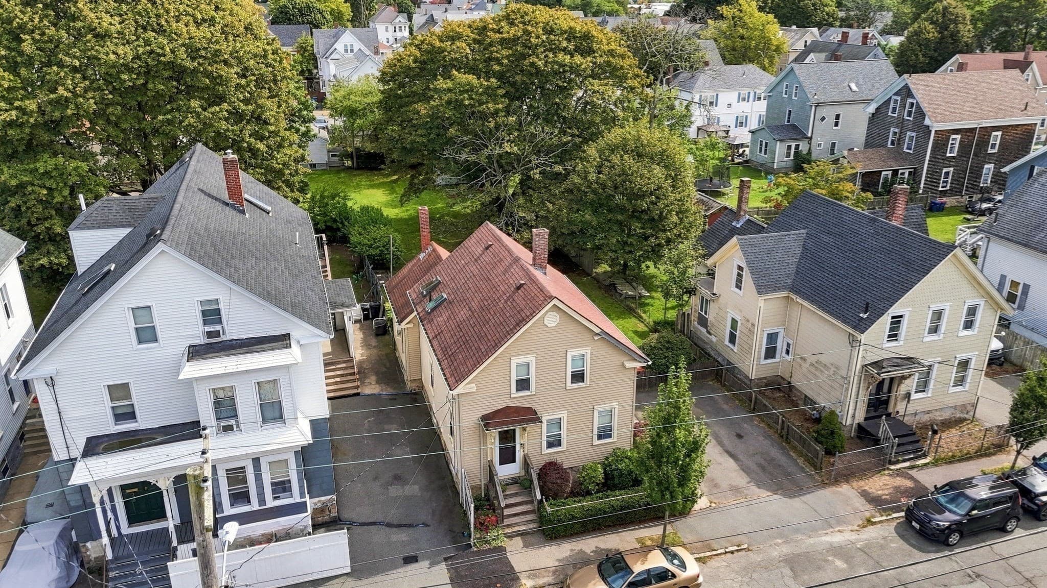 Single Family Residence at 326 Cedar St, New Bedford MA 02740, New Bedford, photo 26 of 28
