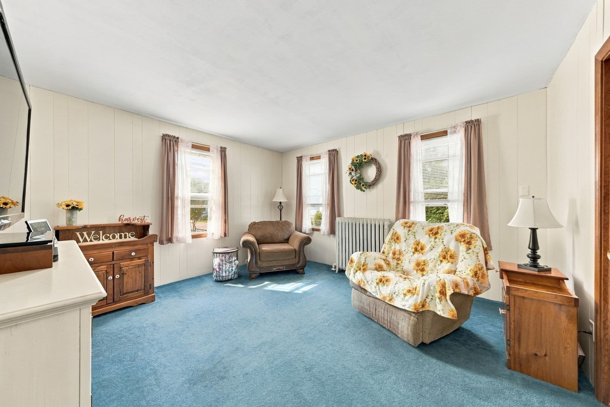 Single Family Residence at 326 Cedar St, New Bedford MA 02740, New Bedford, photo 11 of 28