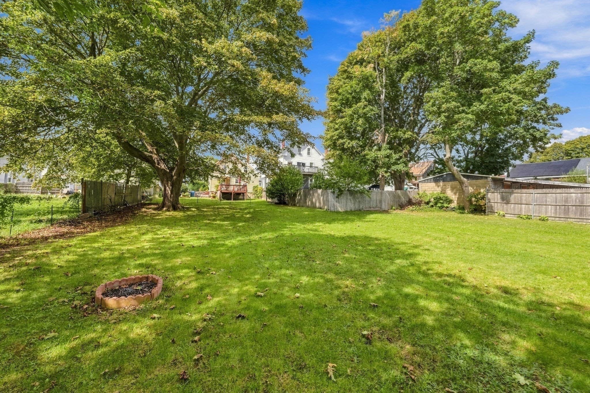 Single Family Residence at 326 Cedar St, New Bedford MA 02740, New Bedford, photo 8 of 28