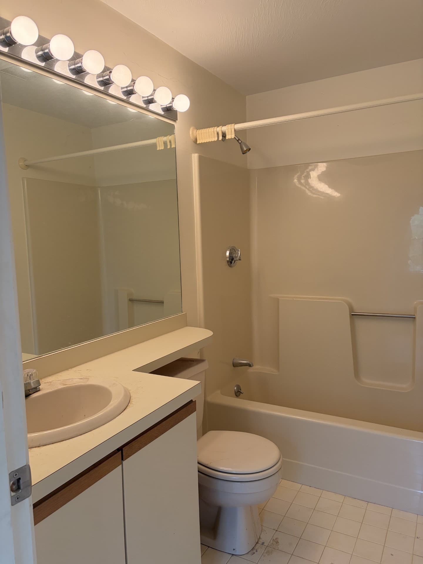 Condominium at 163 Whittier Meadows Drive # 163, Amesbury MA 01913, Amesbury, photo 14 of 20