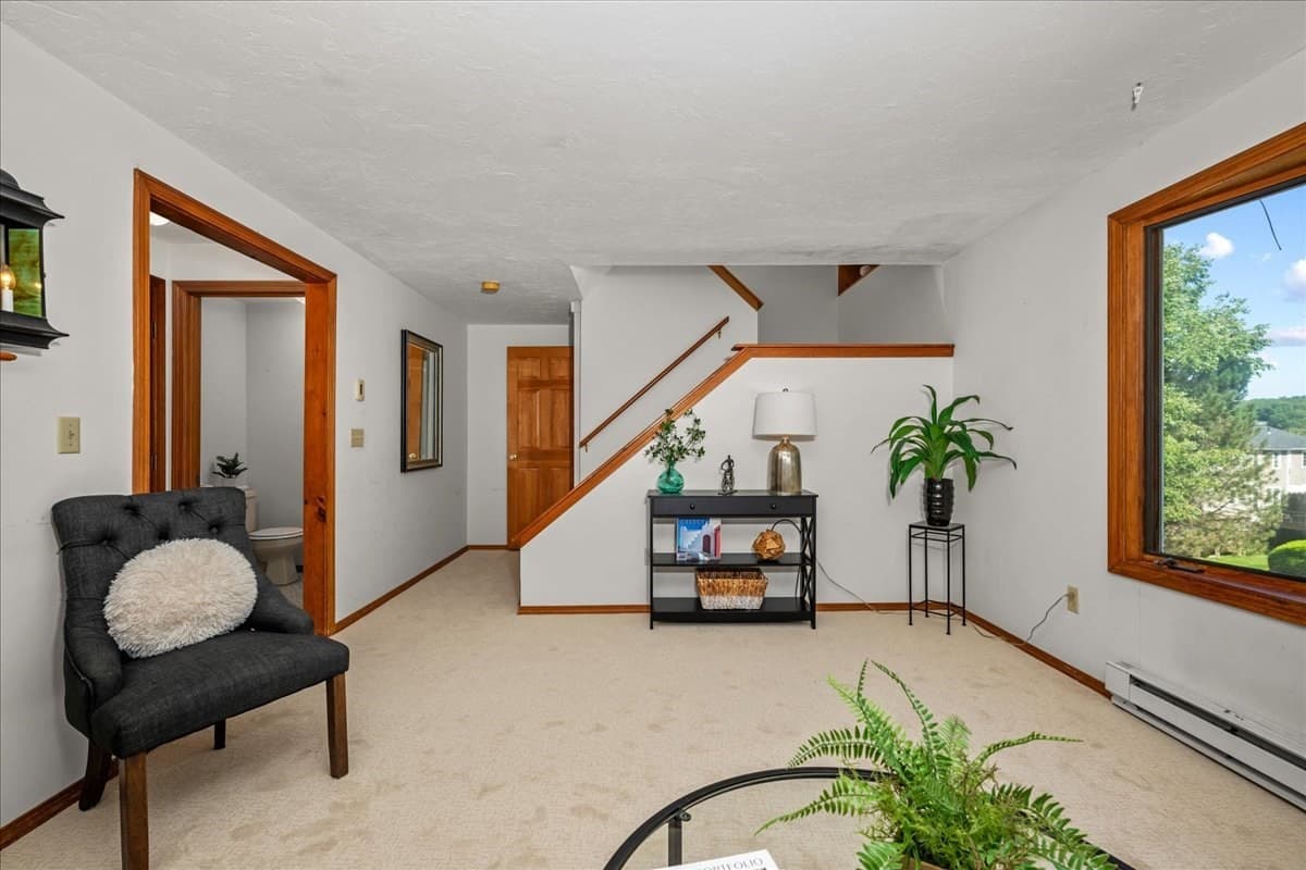 Condominium at 40 Lexington Road # 40, Millbury MA 01527, Millbury, photo 6 of 31