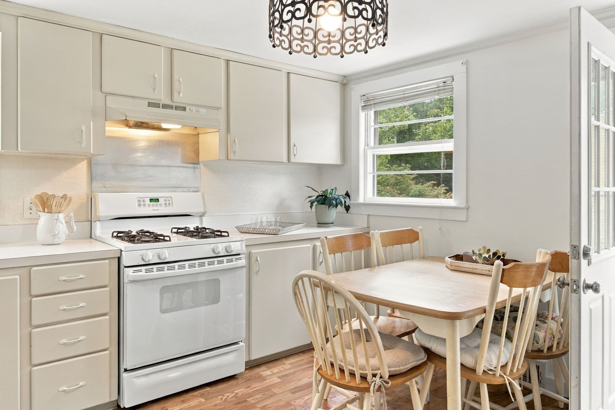 Single Family Residence at 172 Telegraph Rd, Dennis MA 02639, Dennis, photo 11 of 34