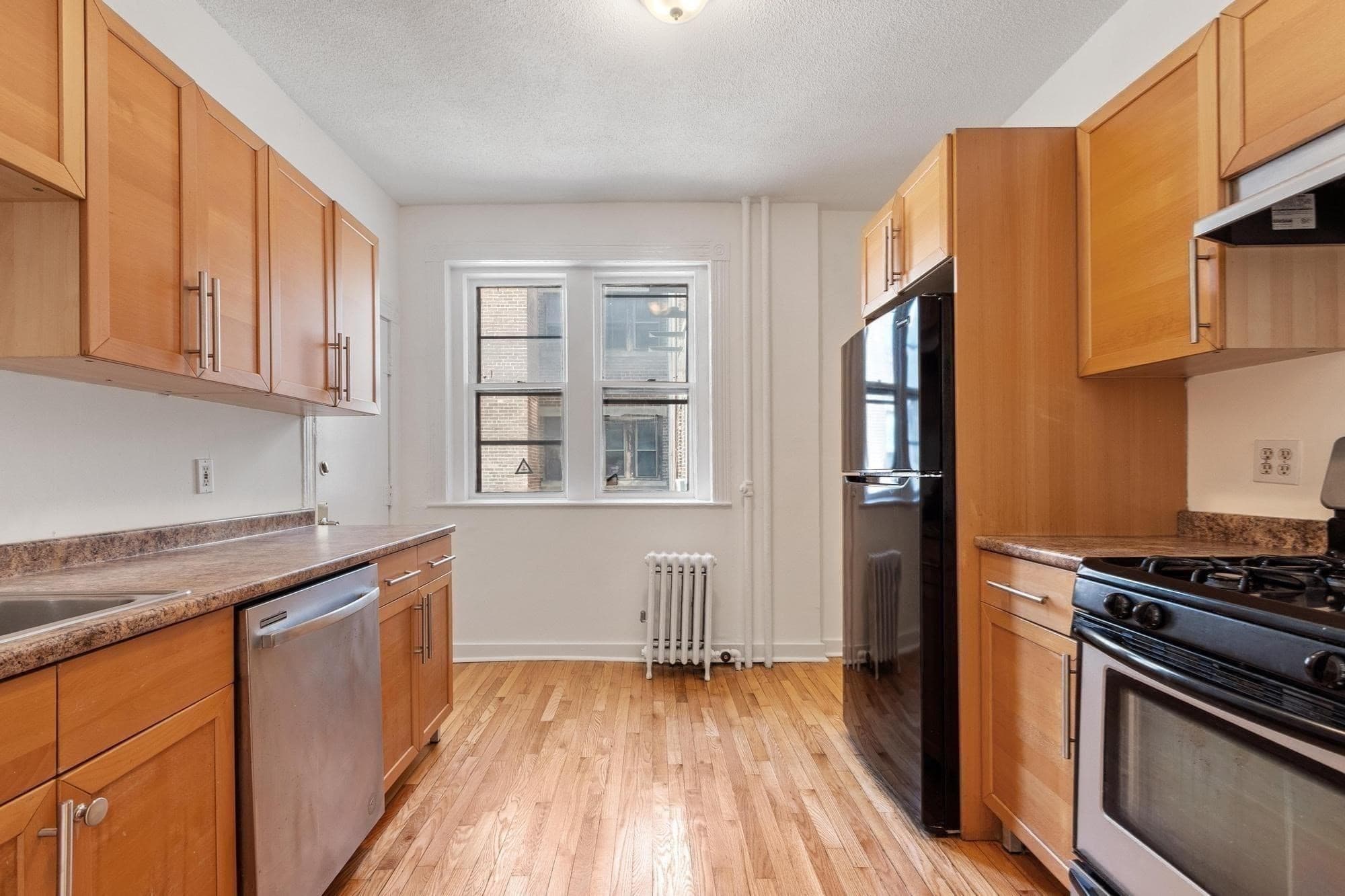 Condominium at 16 Glenville Ave Unit 1, Boston MA 02134, photo 7 of 20