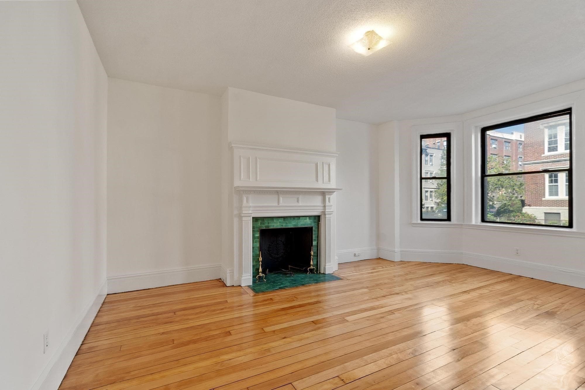 Condominium at 16 Glenville Ave Unit 1, Boston MA 02134, photo 3 of 20