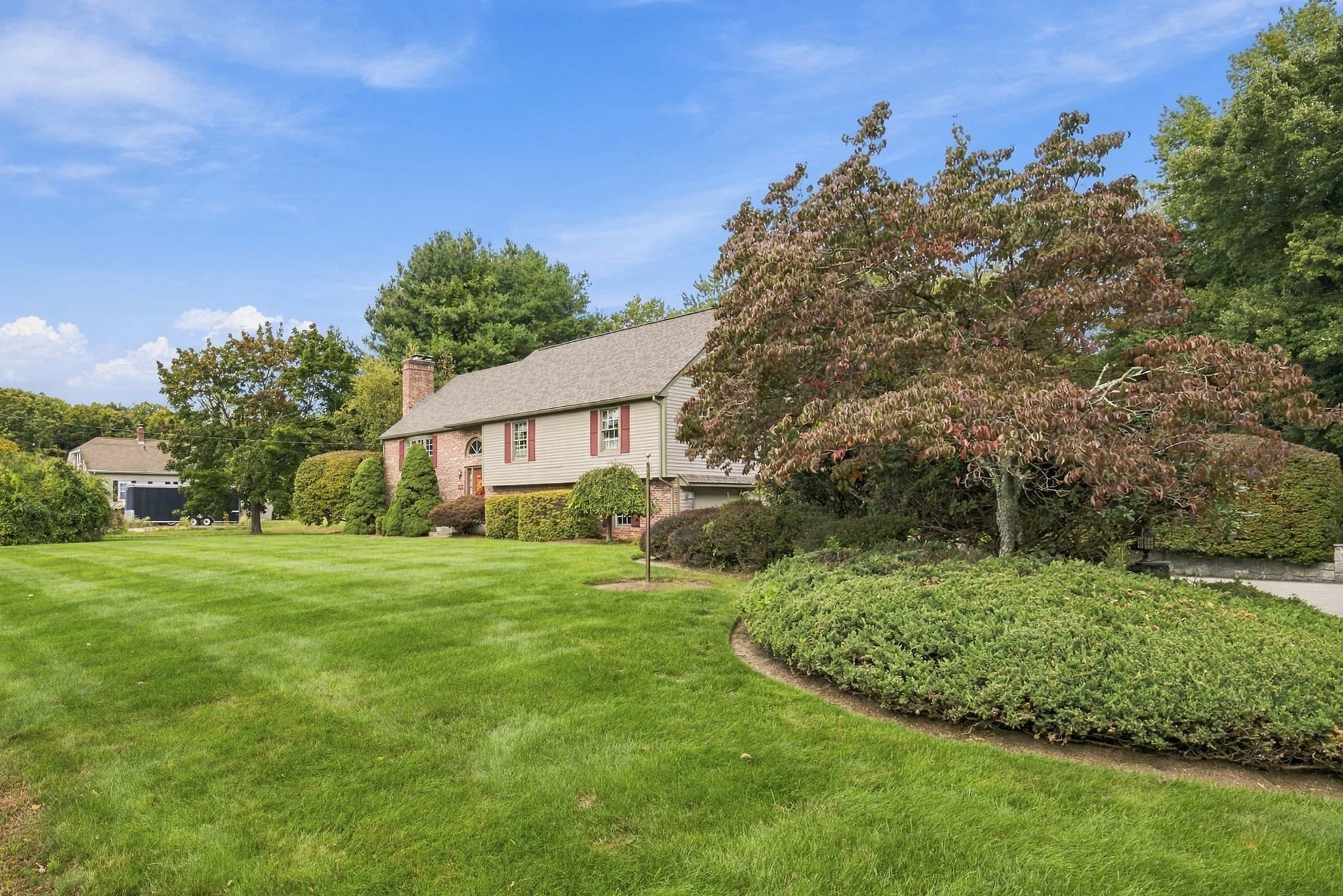 Single Family Residence at 423 Buxton Street, North Smithfield RI 02896, North Smithfield, photo 3 of 42