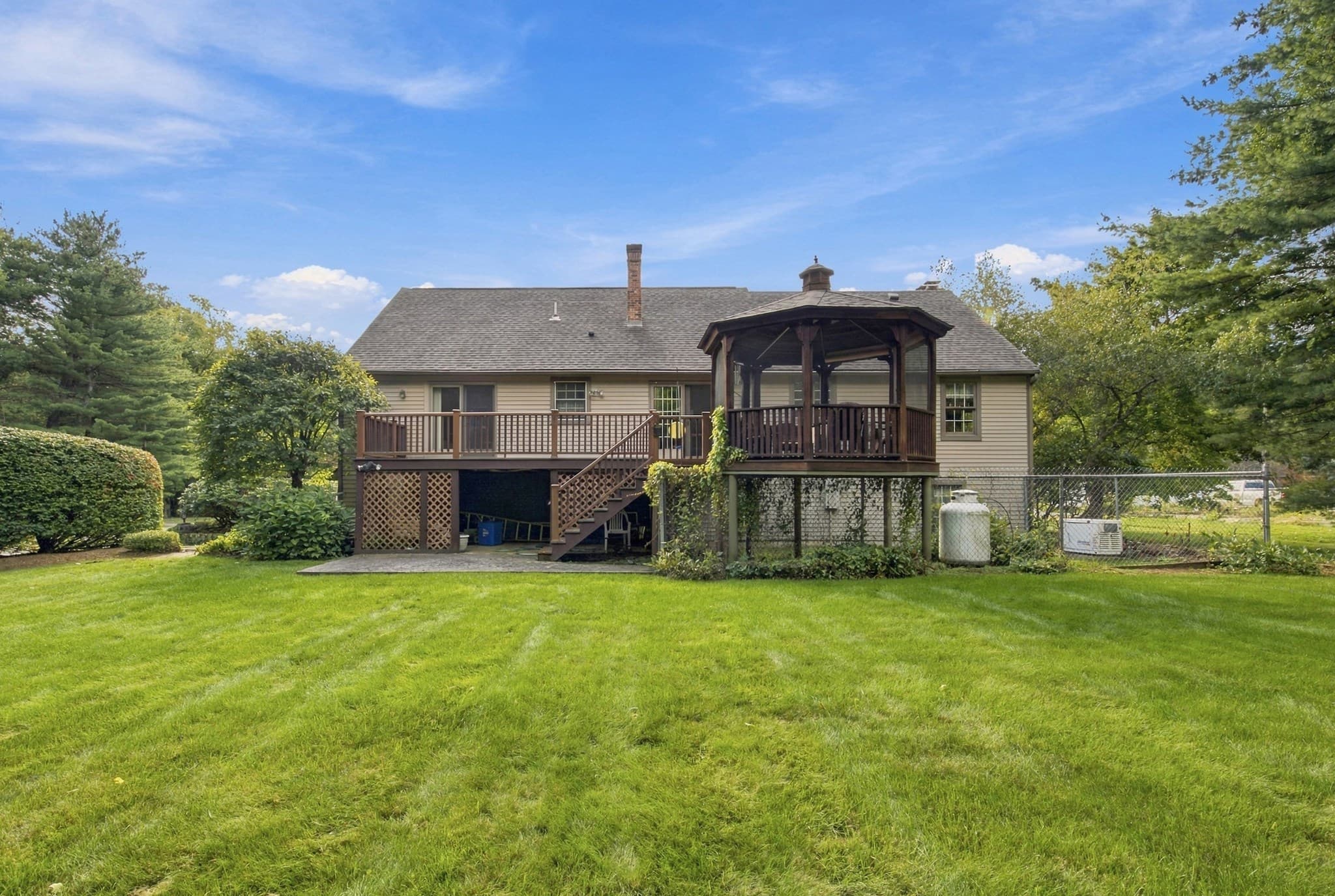 Single Family Residence at 423 Buxton Street, North Smithfield RI 02896, North Smithfield, photo 35 of 42