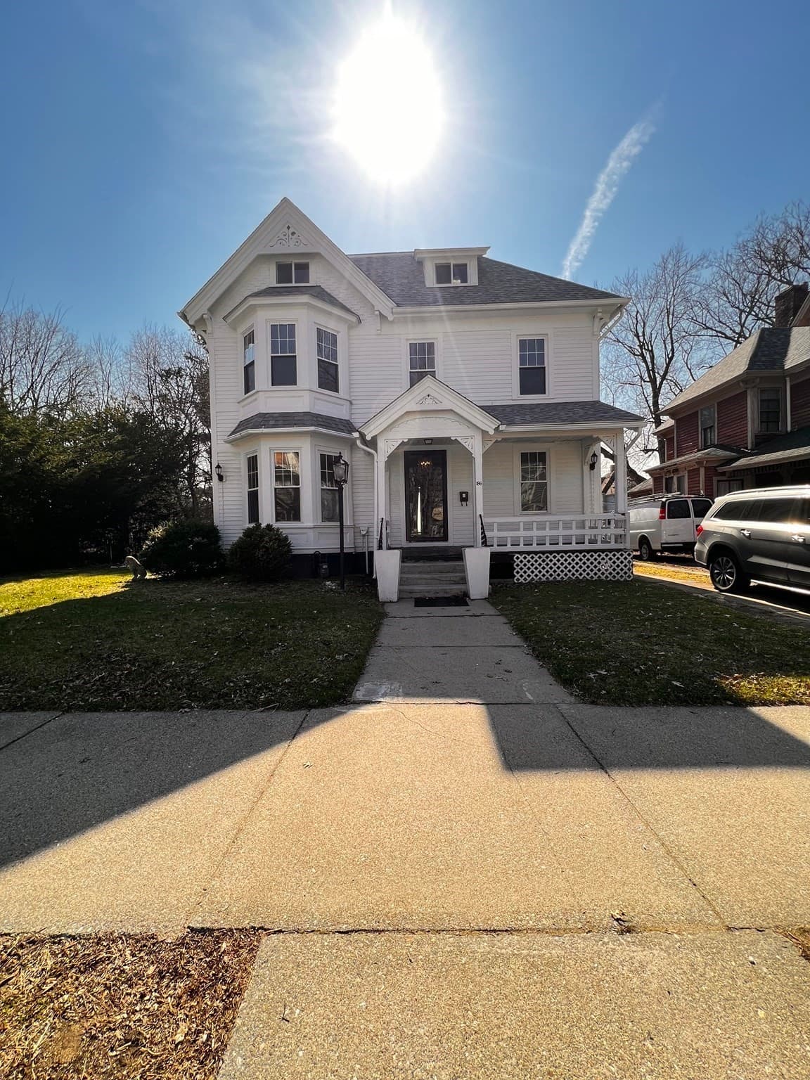 186 Buckingham St., Springfield MA 01109