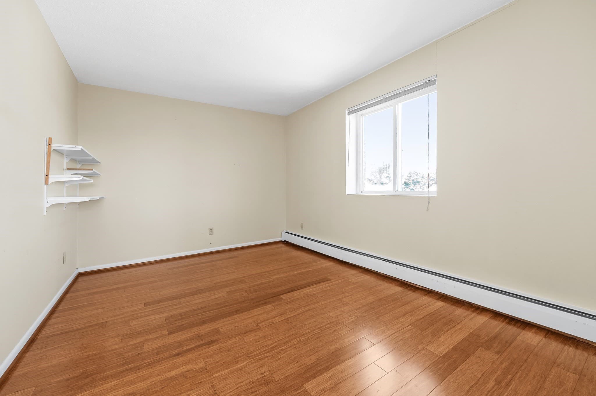 Condominium at 44 Lexington Ave # 42, Gloucester MA 01930, Gloucester, photo 9 of 29