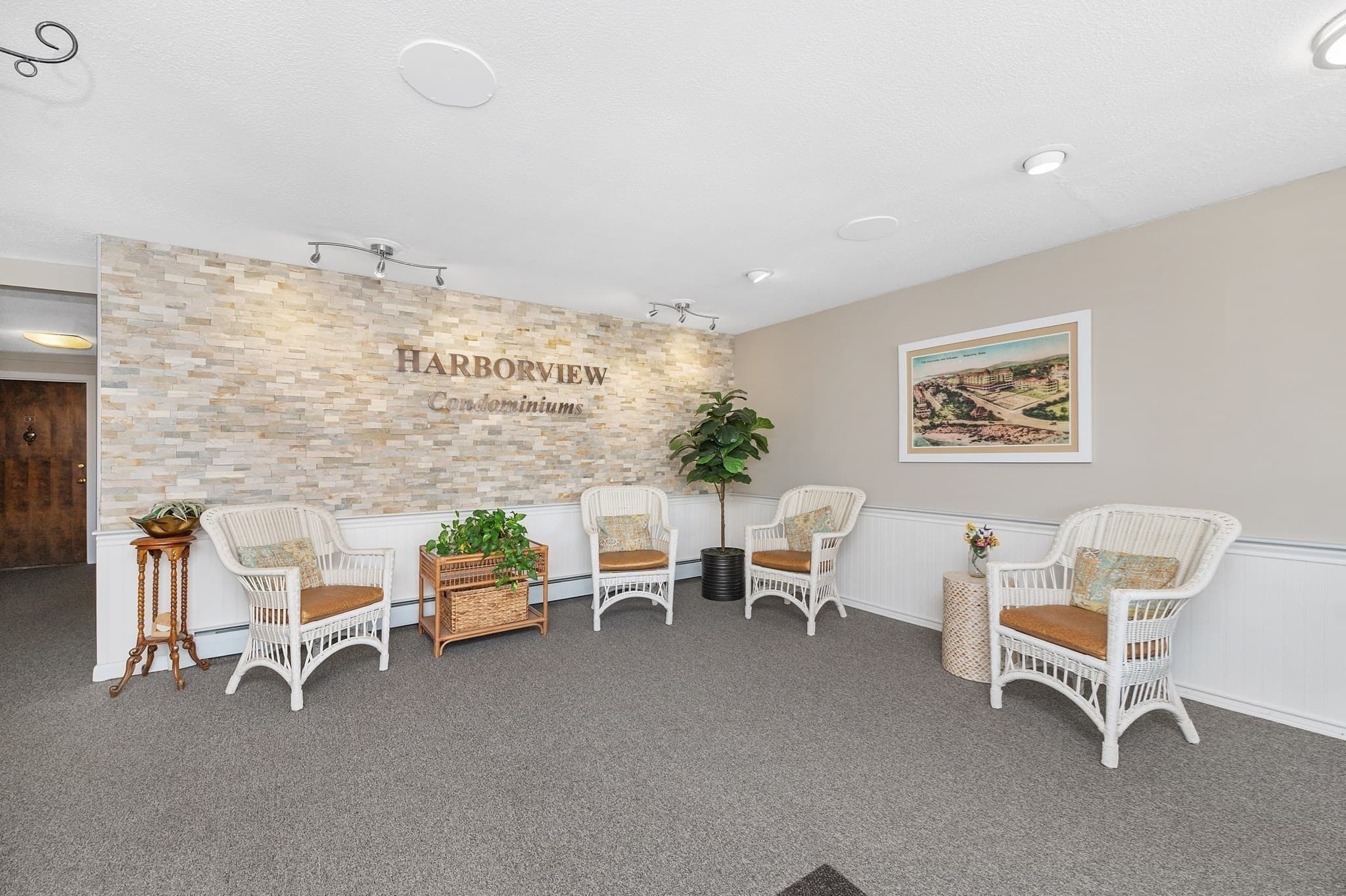 Condominium at 44 Lexington Ave # 42, Gloucester MA 01930, Gloucester, photo 14 of 29