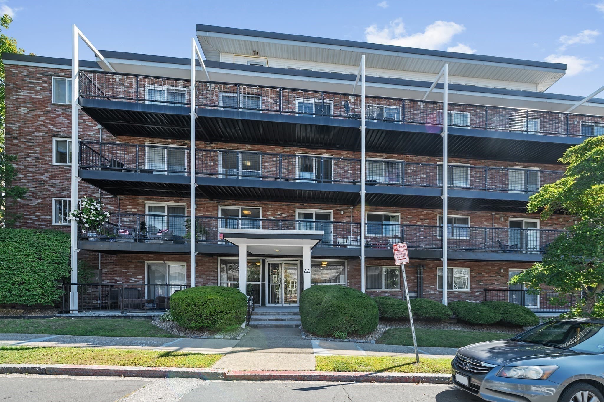 Condominium at 44 Lexington Ave # 42, Gloucester MA 01930, Gloucester, photo 18 of 29