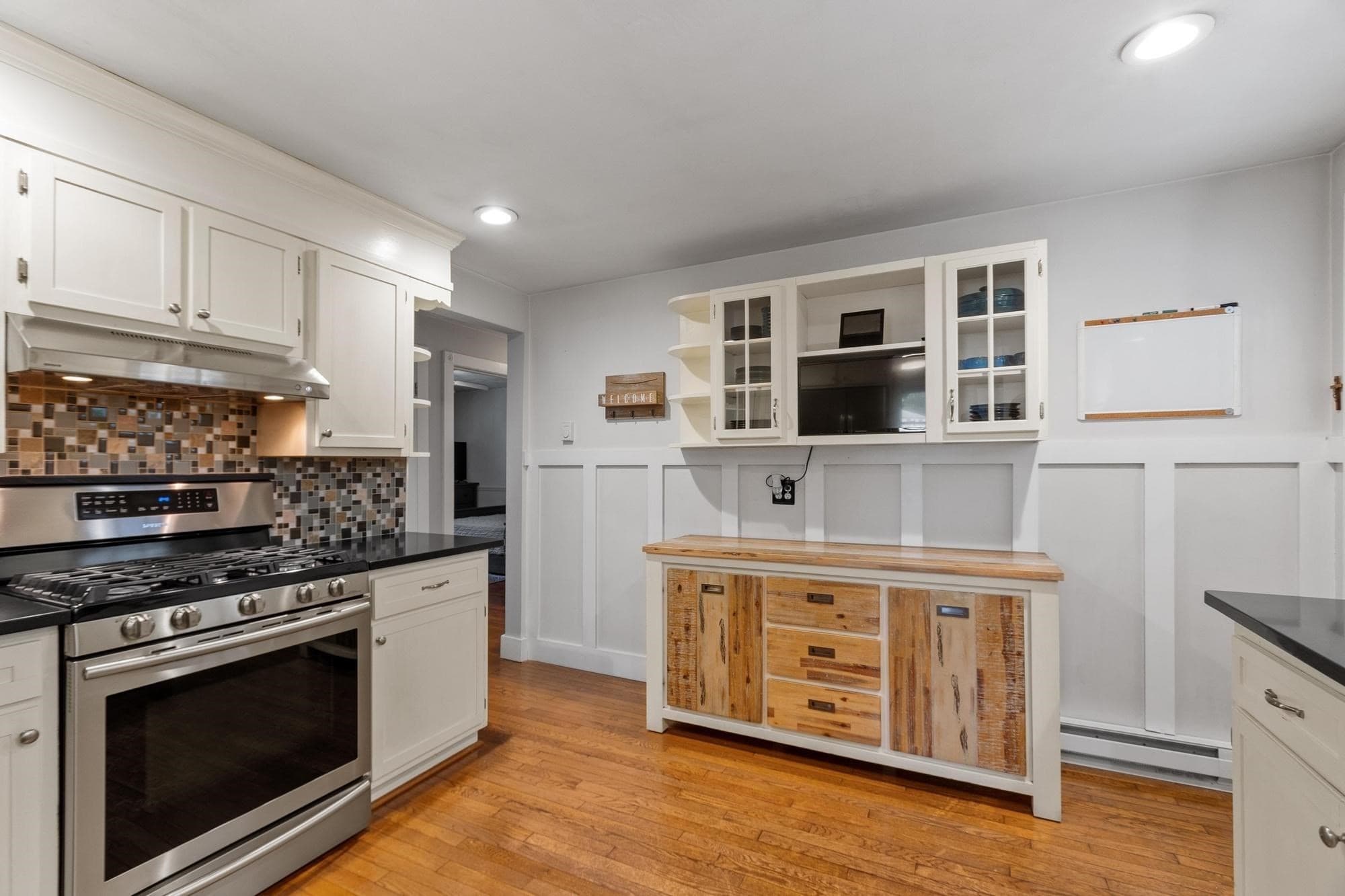 Single Family Residence at 55 Posco Ave, Leominster MA 01453, Leominster, photo 8 of 41