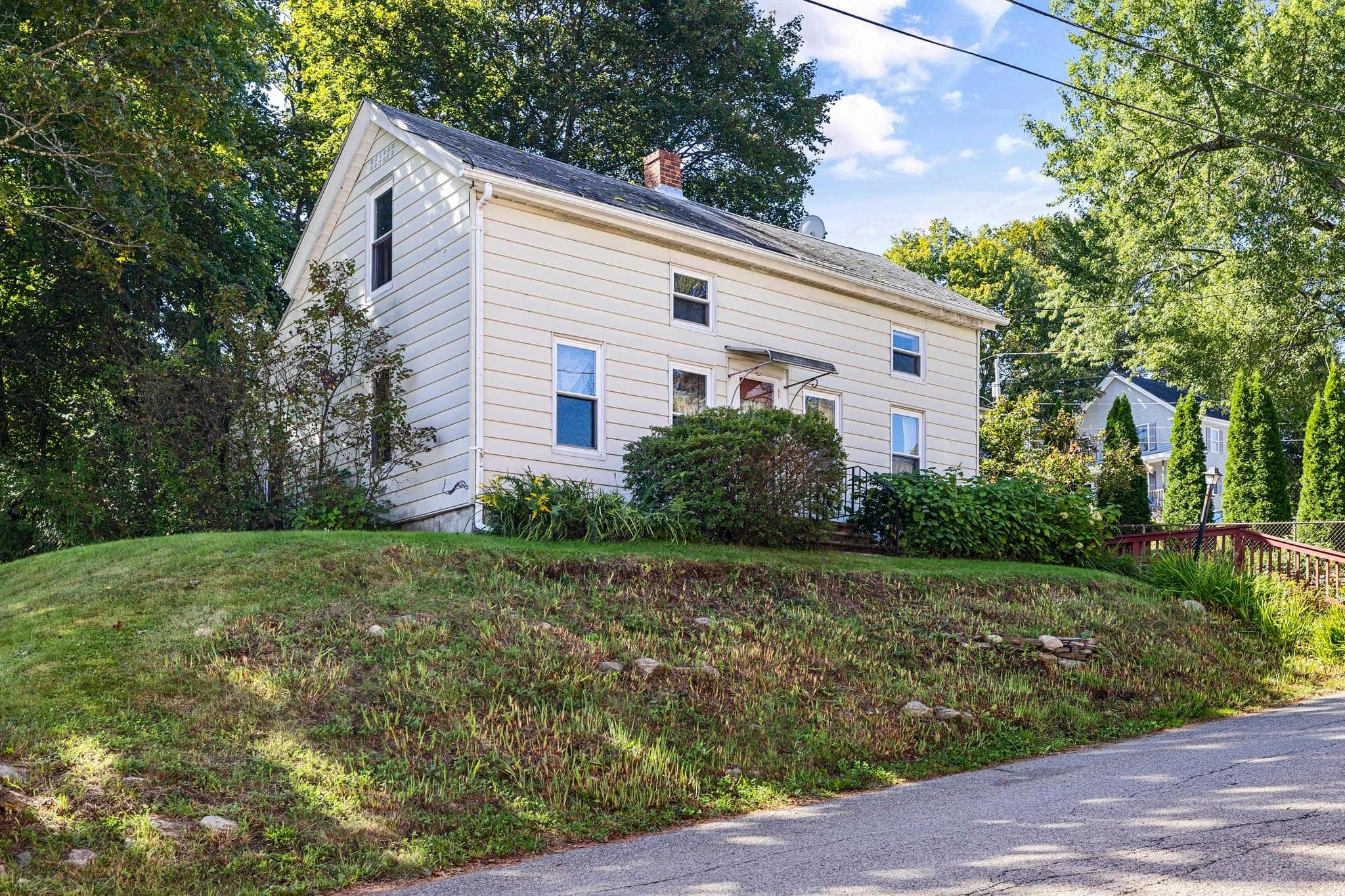 11 Prospect St, Spencer MA 01562