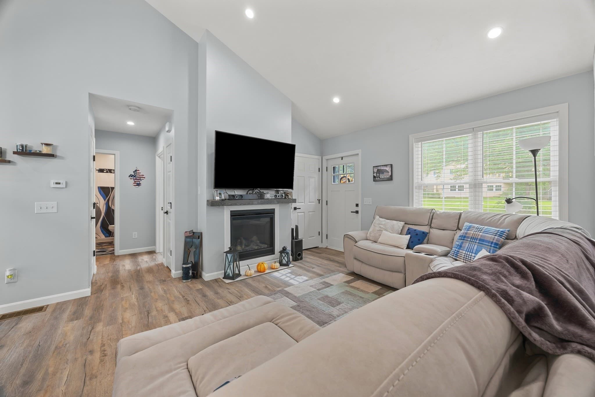 Single Family Residence at 4 Mccarthy Road, North Brookfield MA 01535, North Brookfield, photo 6 of 27