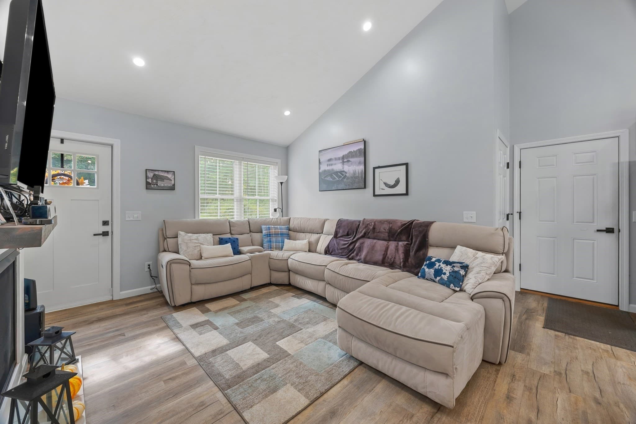 Single Family Residence at 4 Mccarthy Road, North Brookfield MA 01535, North Brookfield, photo 5 of 27