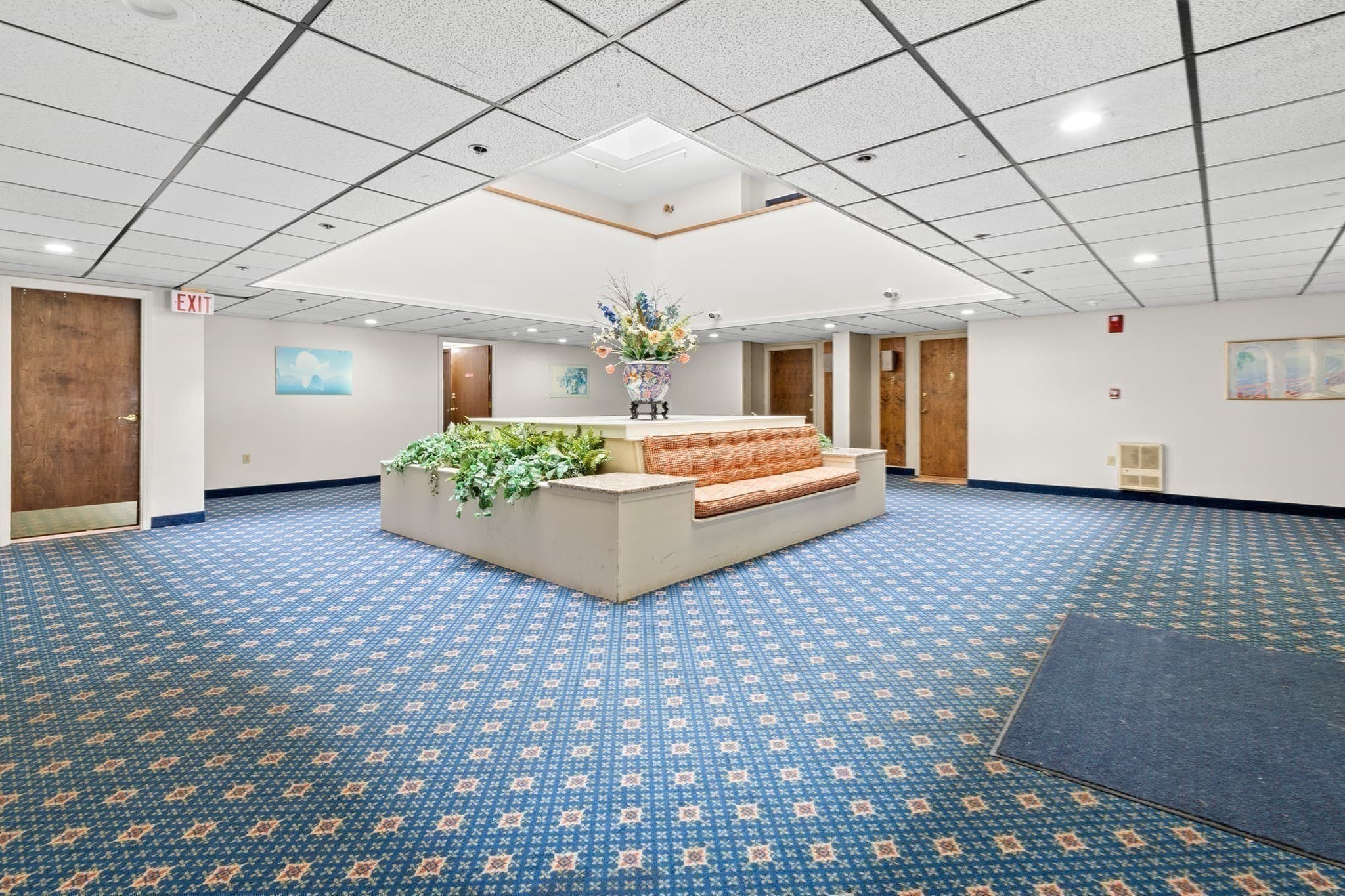 Condominium at 4 Ledgewood Way # 21, Peabody MA 01960, Peabody, photo 23 of 26