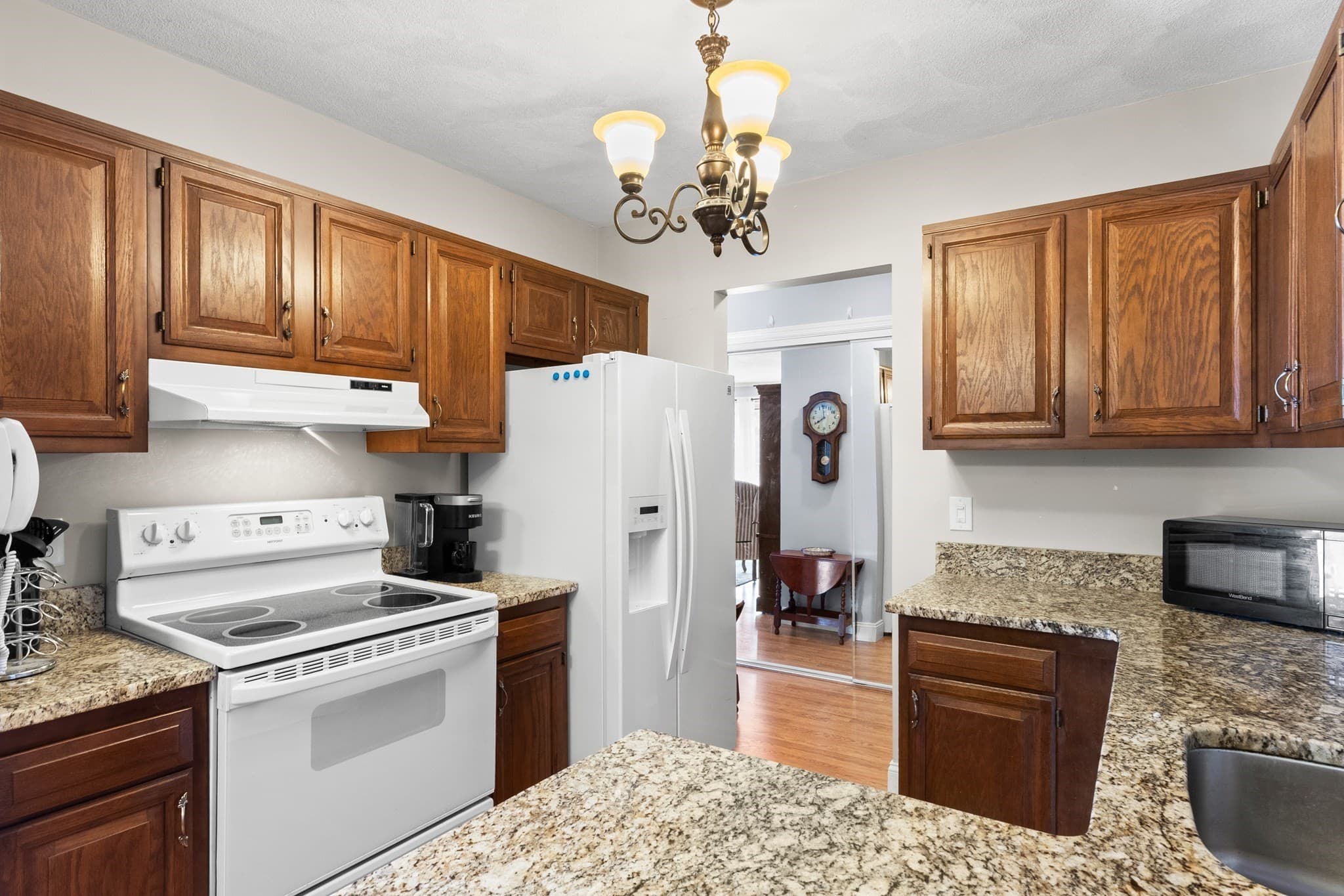 Condominium at 4 Ledgewood Way # 21, Peabody MA 01960, Peabody, photo 3 of 26