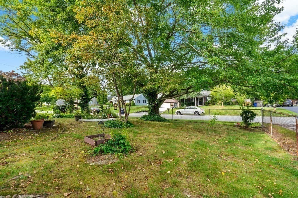Single Family Residence at 7 Charlotte Dr, Bristol RI 02809, Bristol, photo 15 of 16