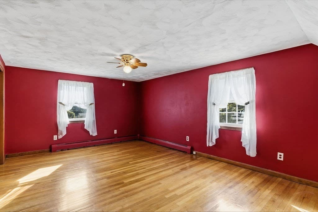 Single Family Residence at 7 Charlotte Dr, Bristol RI 02809, Bristol, photo 8 of 16