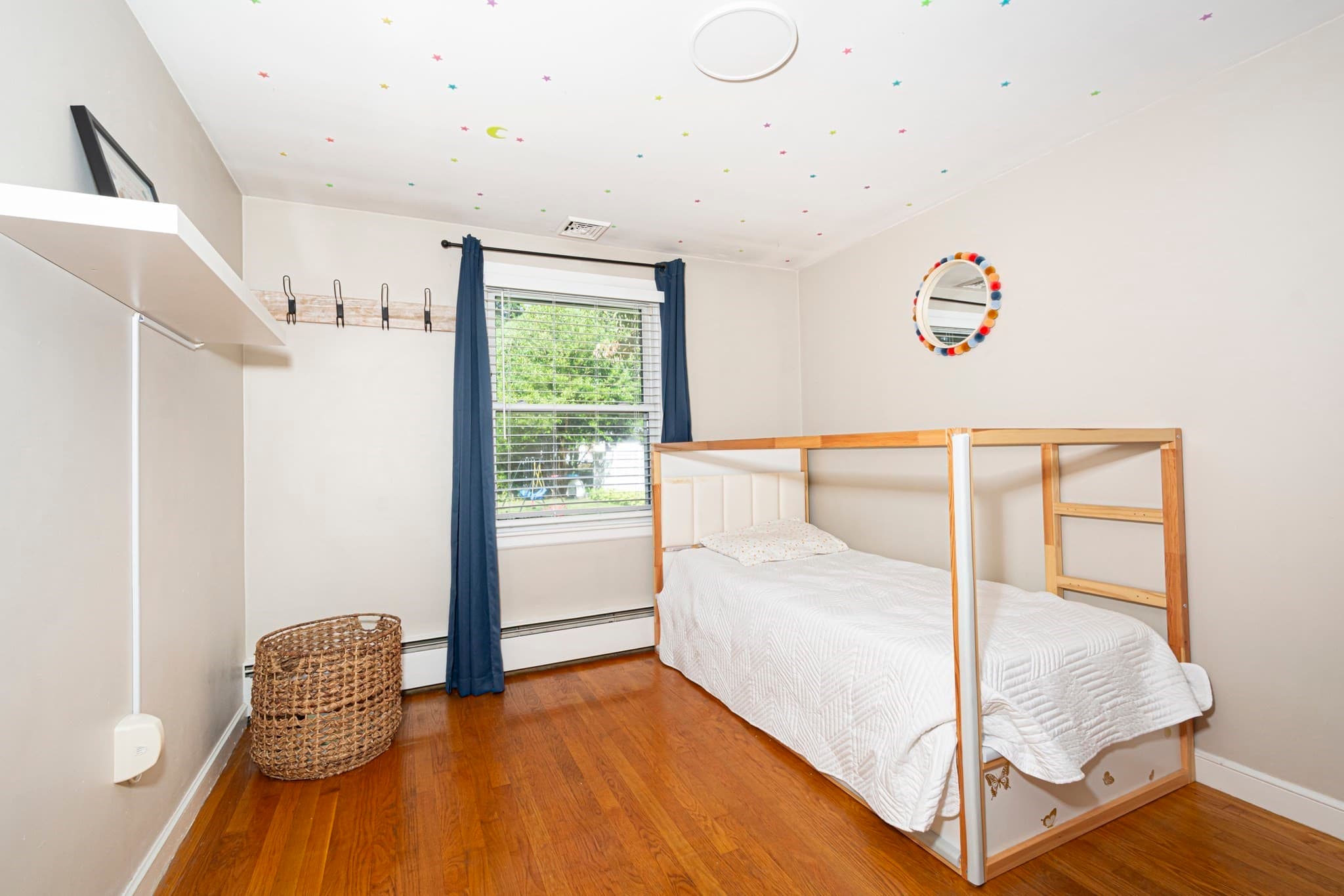 Single Family Residence at 95 S Flagg St, Worcester MA 01602, Worcester, photo 18 of 33