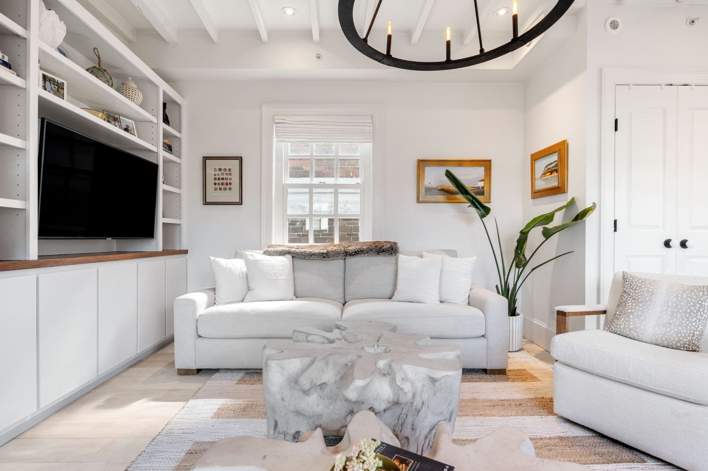 Condominium at 5 West Hill Place # D, Boston MA 02114, photo 4 of 16