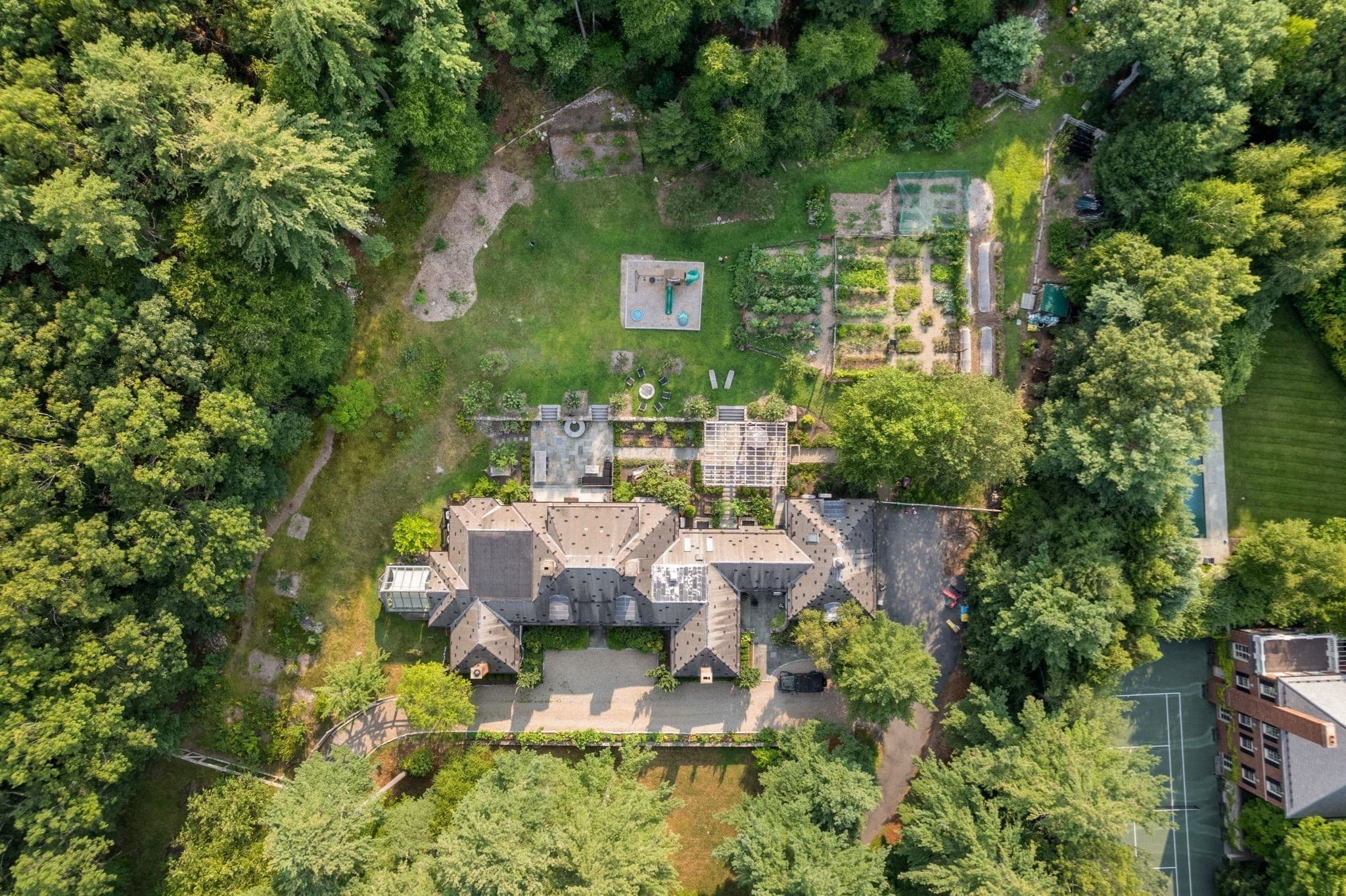 150 Pond Road, Wellesley MA 02482