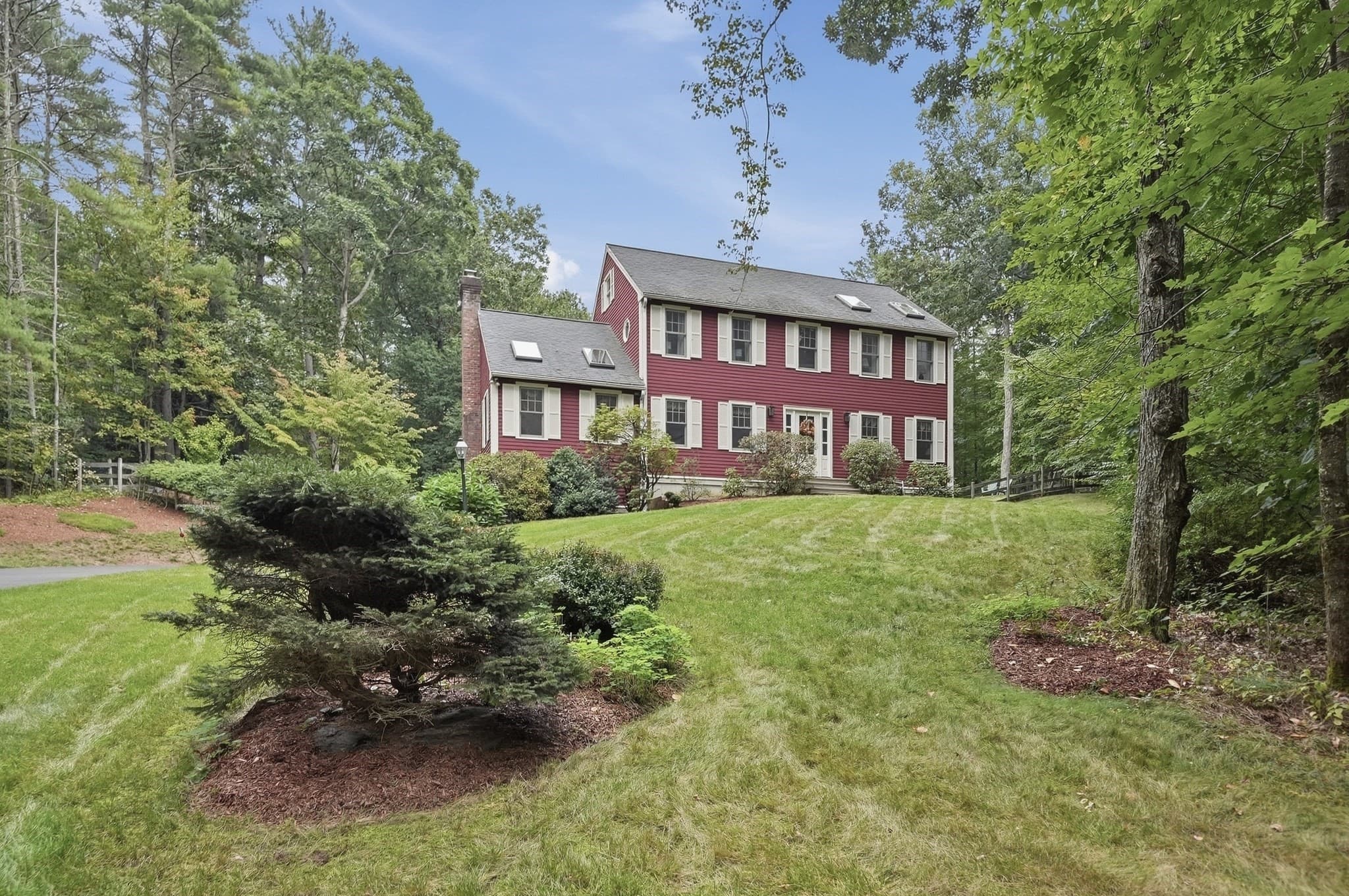 Single Family Residence at 7 Trout Brook Way, Shirley MA 01464, photo 3 of 40