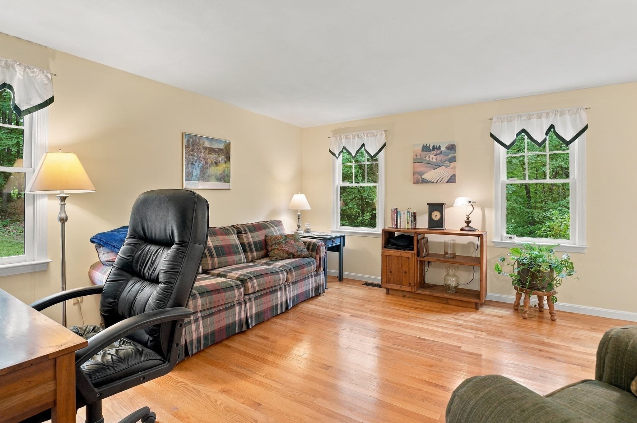 Single Family Residence at 7 Trout Brook Way, Shirley MA 01464, photo 15 of 40